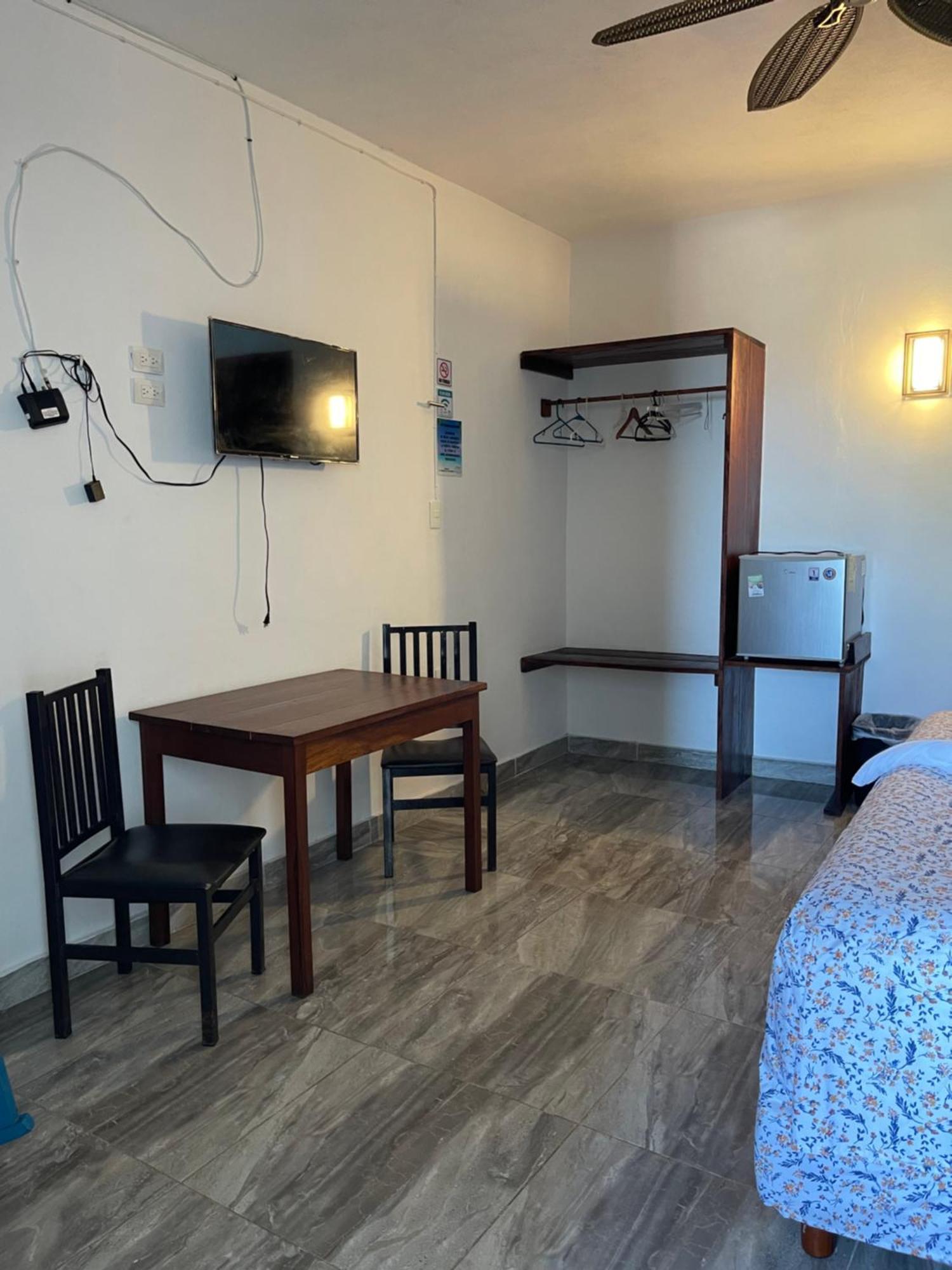 Deluxe King Room,1586148454:JPEG
