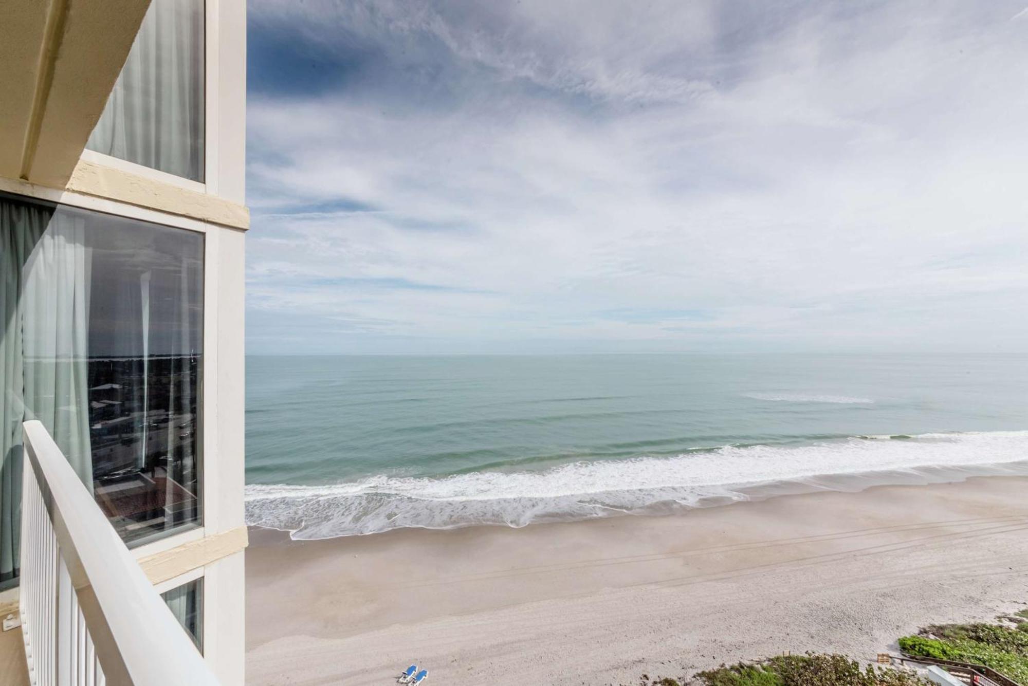 Junior King Suite with Oceanfront View