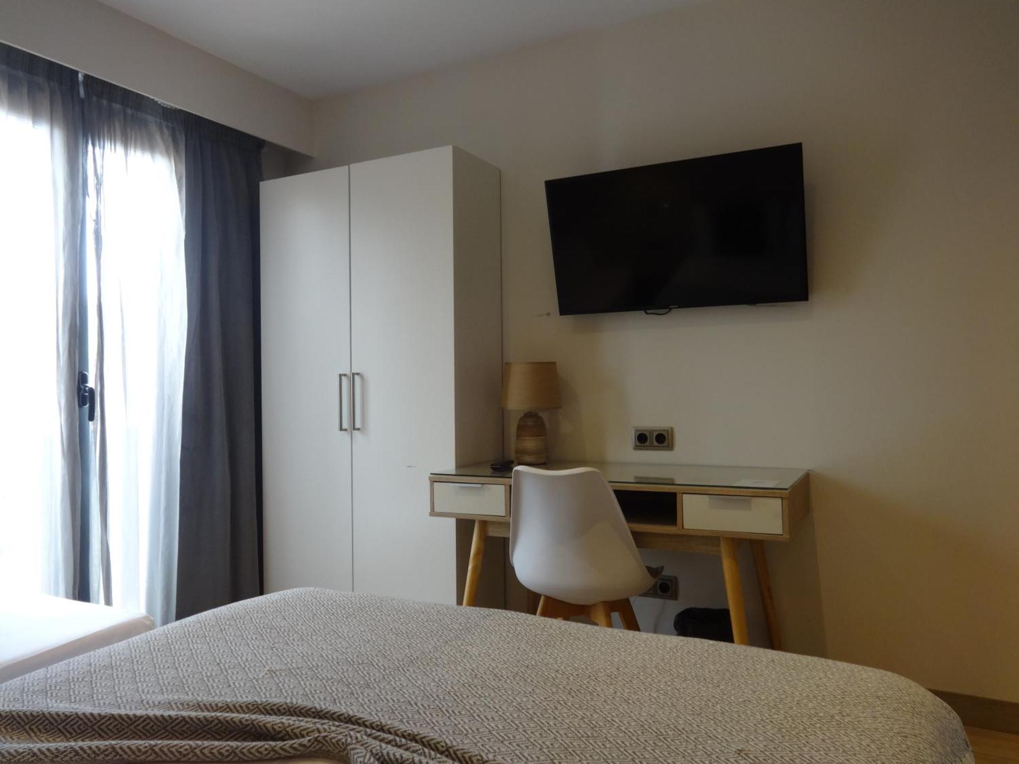 Quarto Duplo Superior com Cama Extra