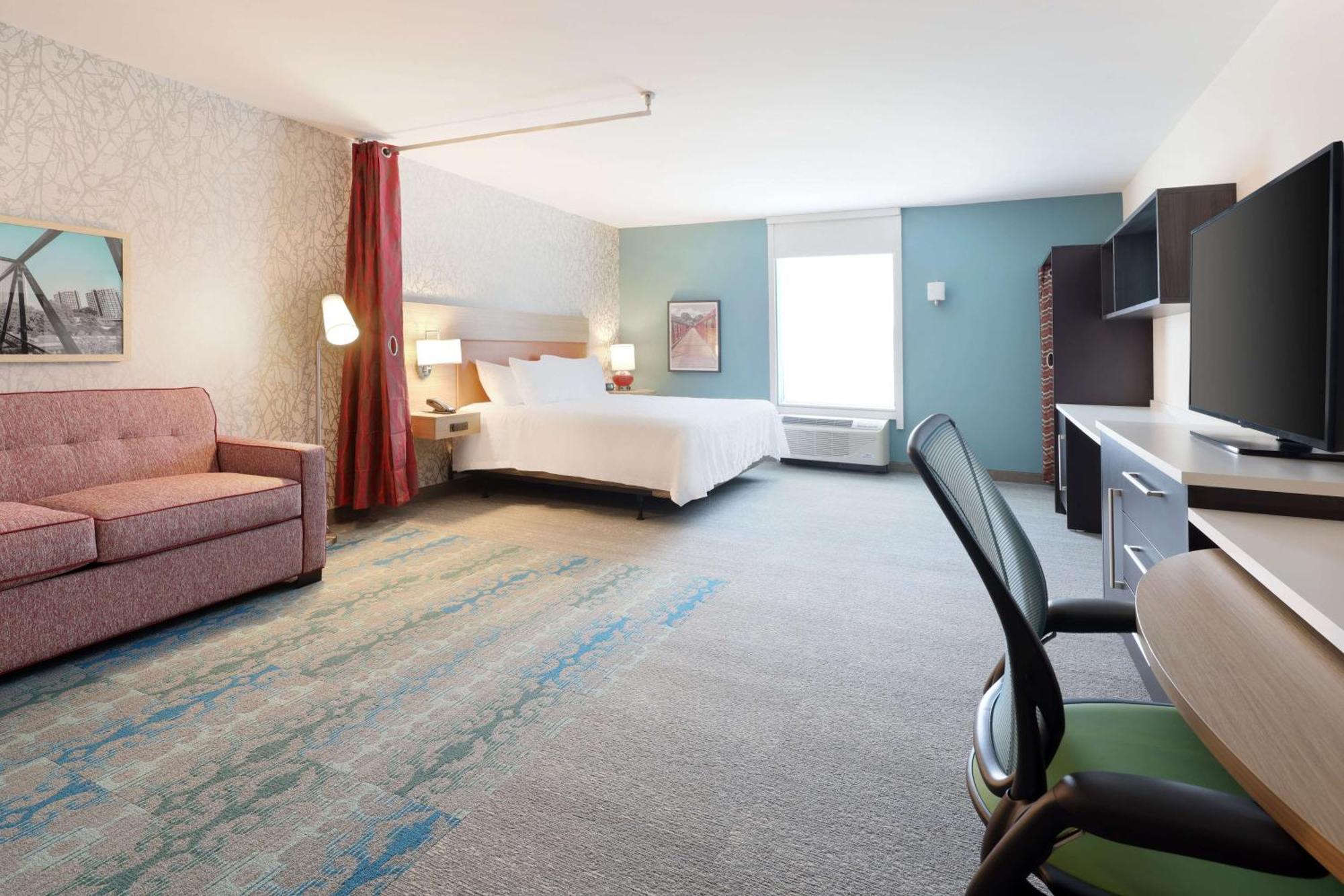 King Studio Suite - Mobility Access/Non-Smoking
