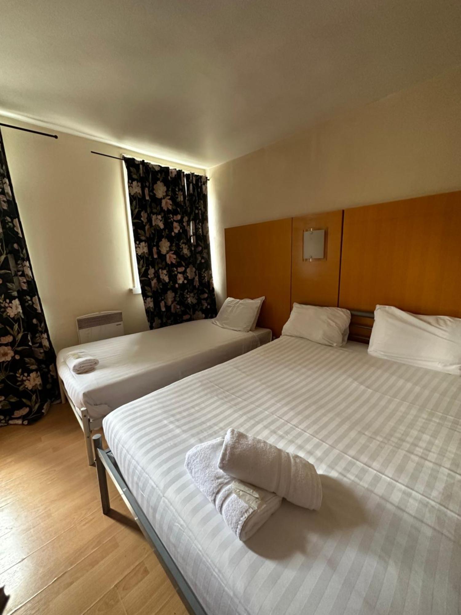 Camera Familiare con Bagno Privato