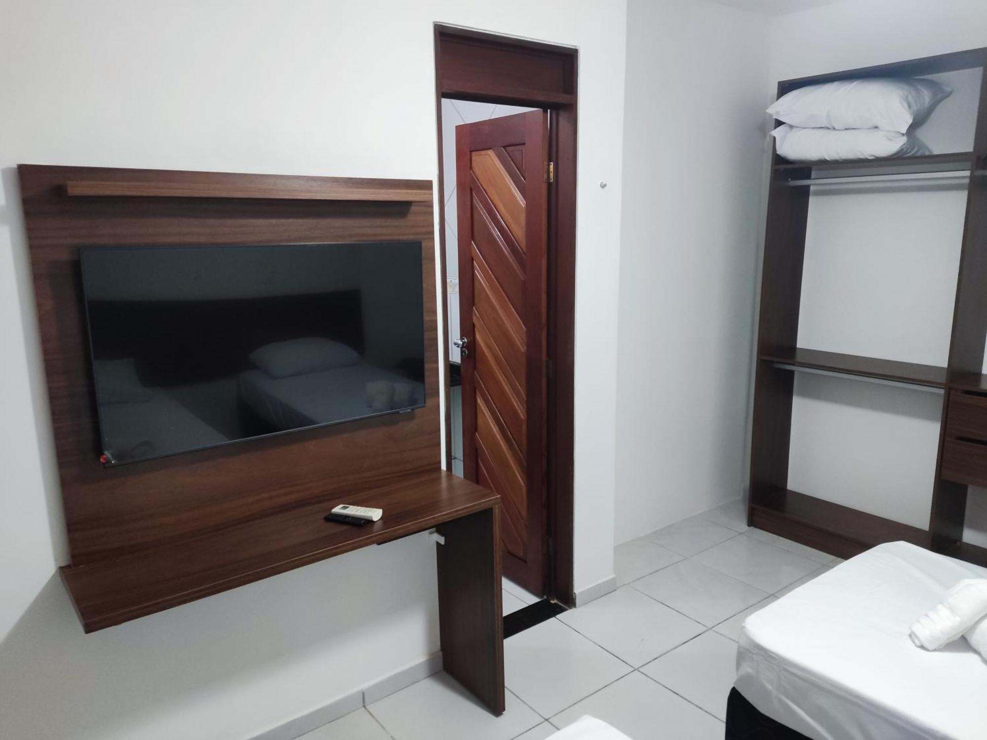 Large Double Room,1583450804:JPEG