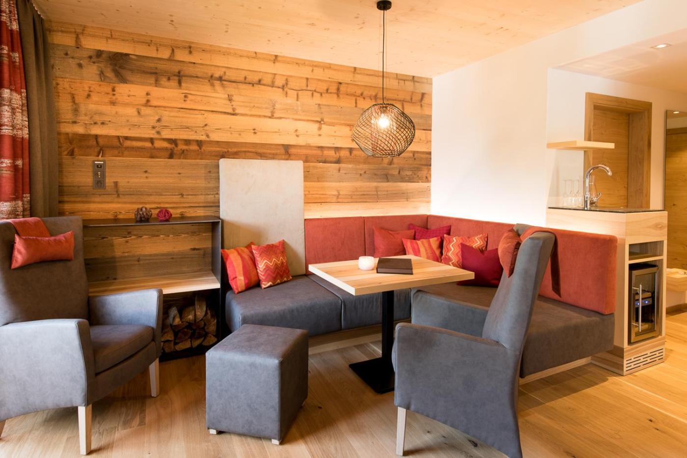 Suite with Sauna,1656172156:JPEG