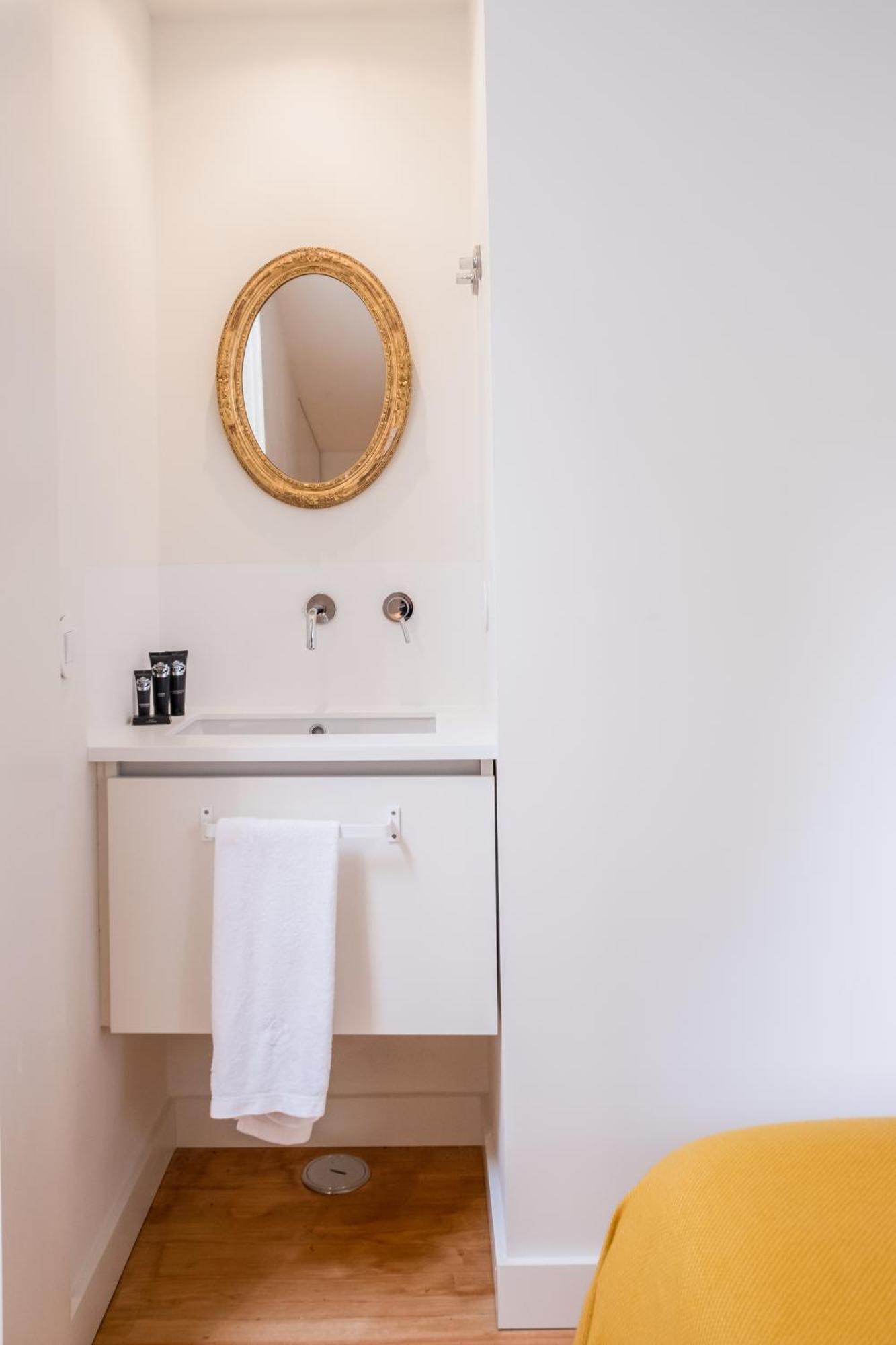 Quarto Twin Standard