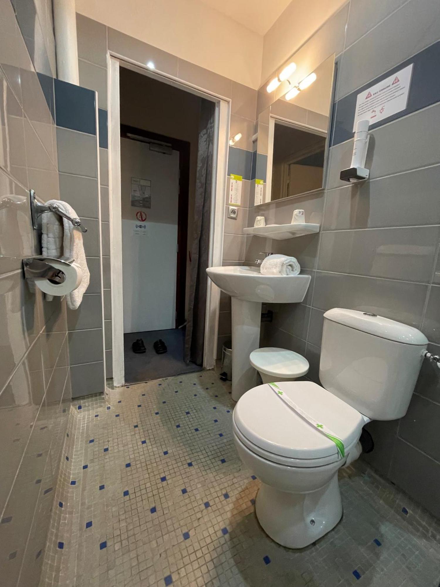Standard Twin Room,1590333771:JPEG