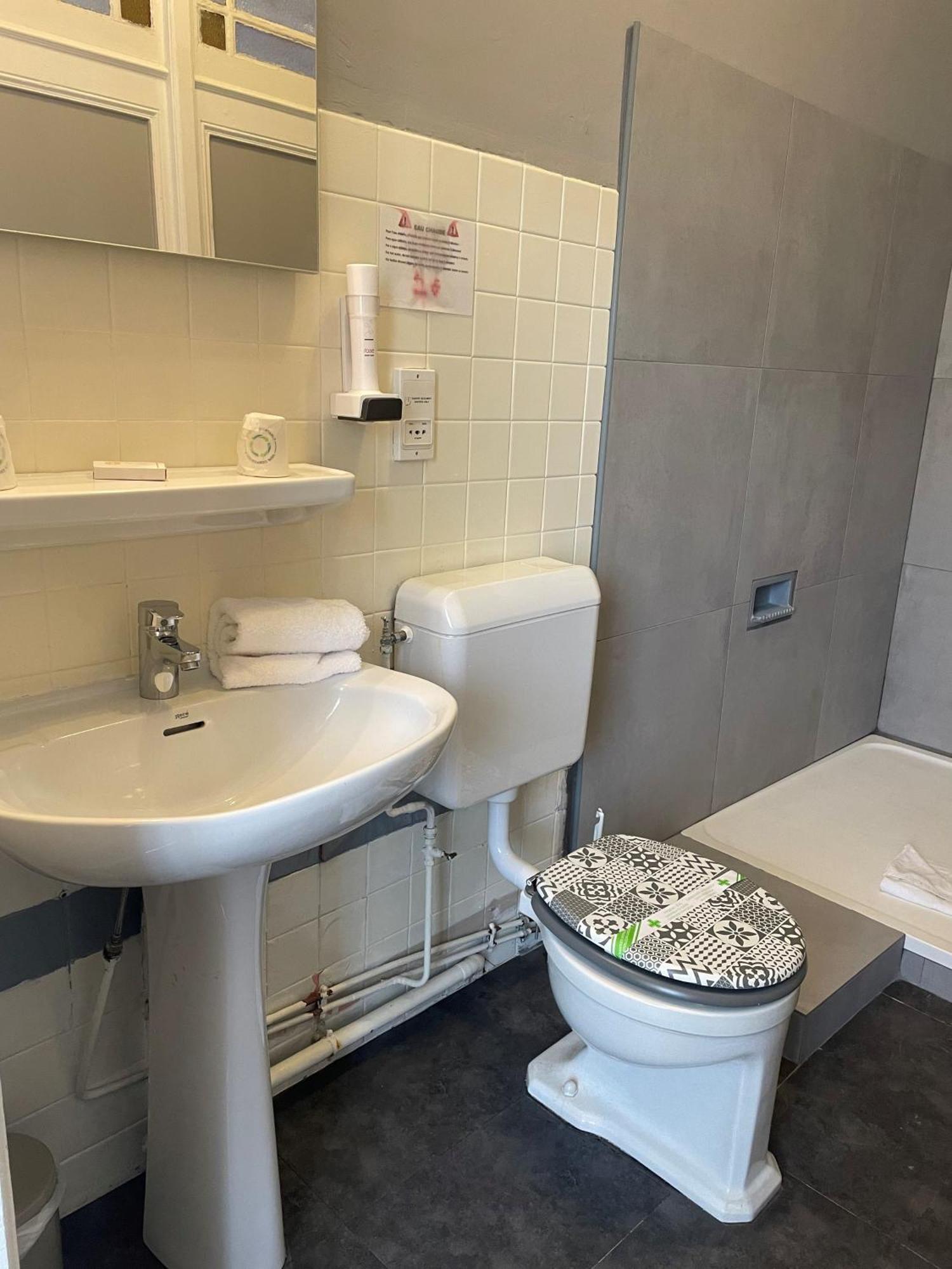 Classic Double Room,1590333920:JPEG