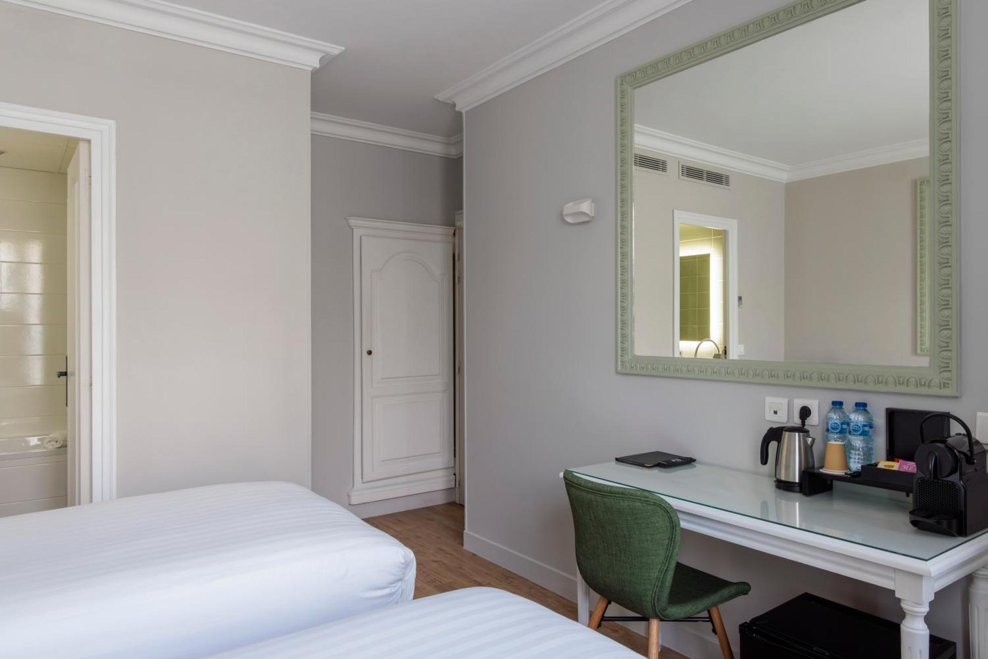 Two Connecting Double Rooms