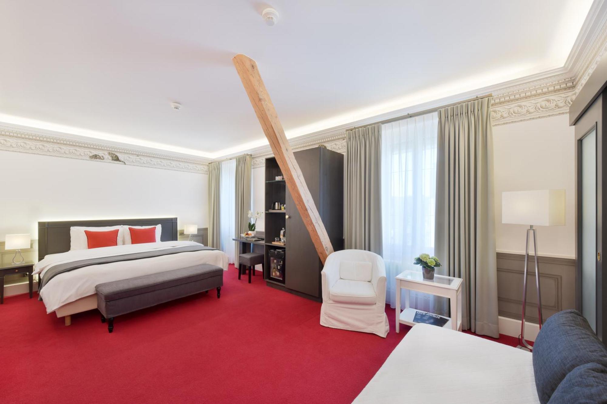 Superior Dreibettzimmer mit Stadtblick