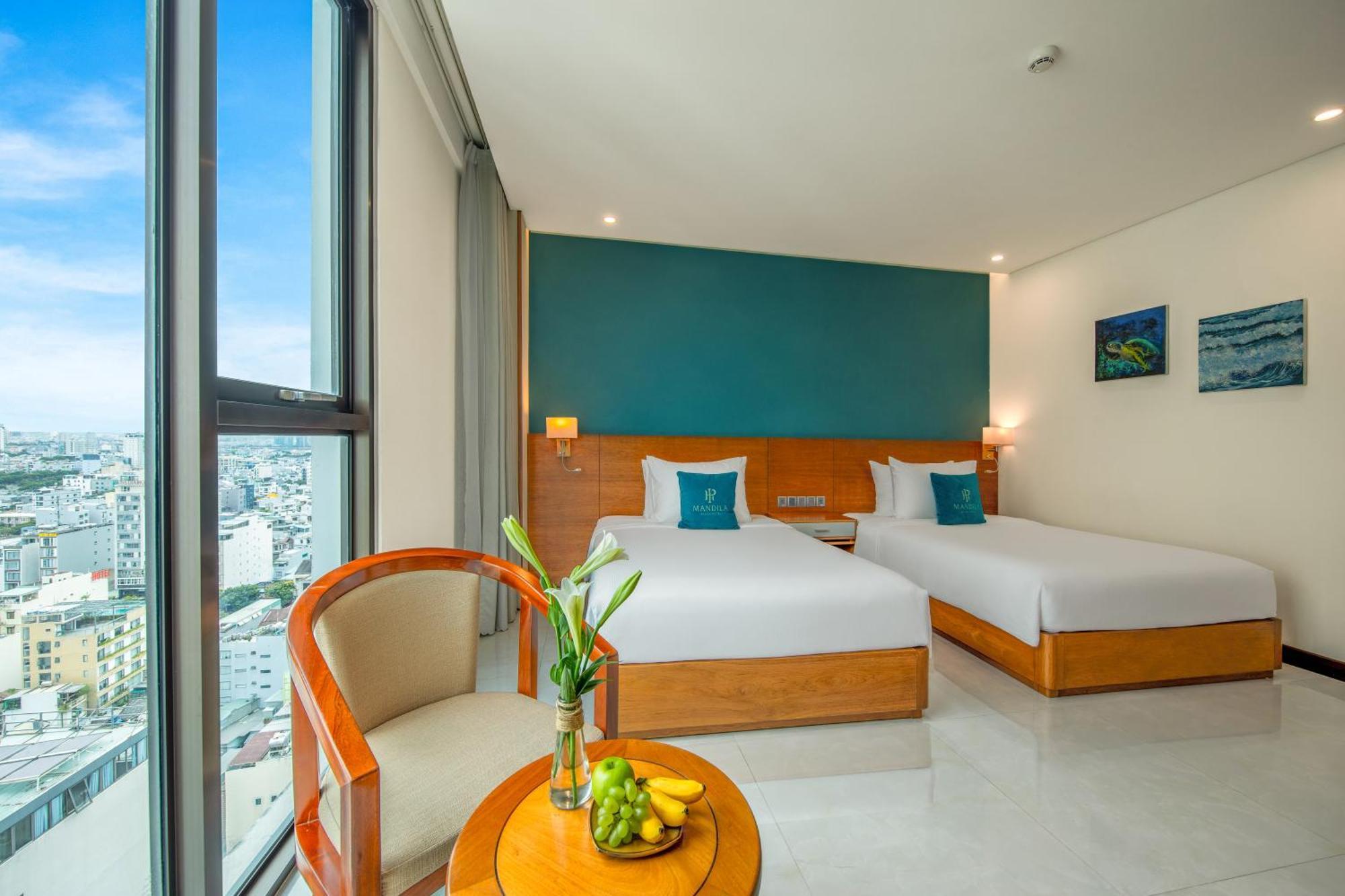 Twin Room with Partial Sea View