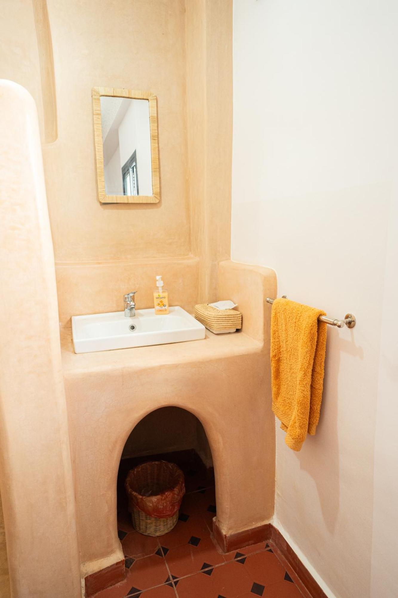 Chambre Double avec Salle de Bains Privative