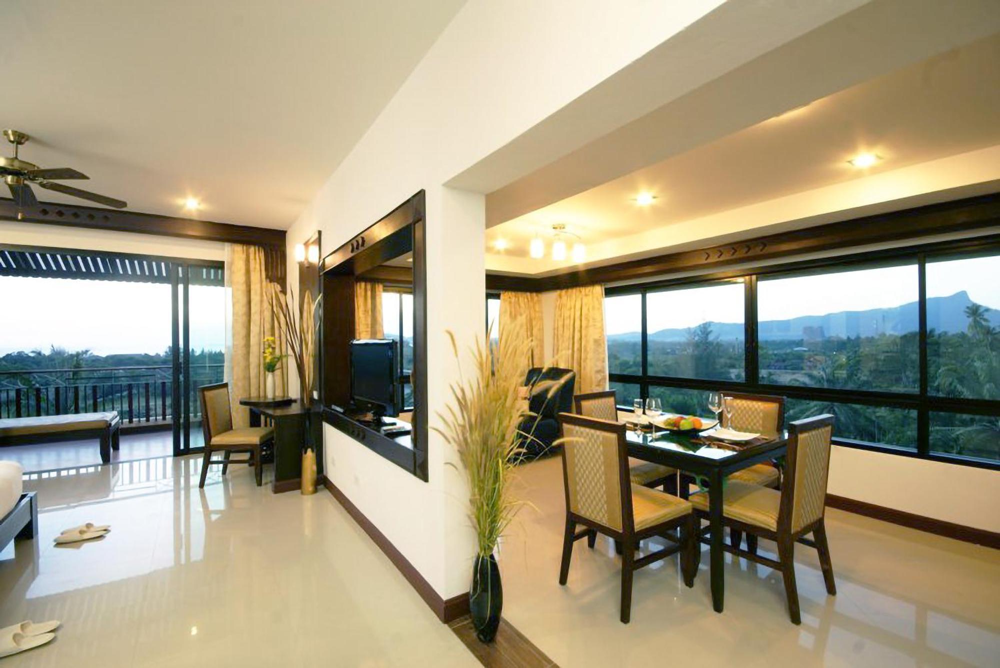 Palm Suite