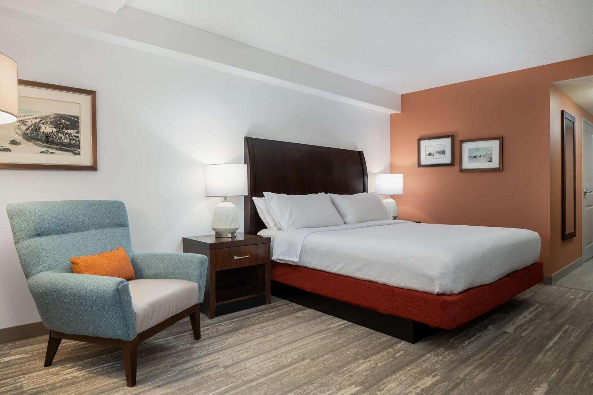 Standard King Room