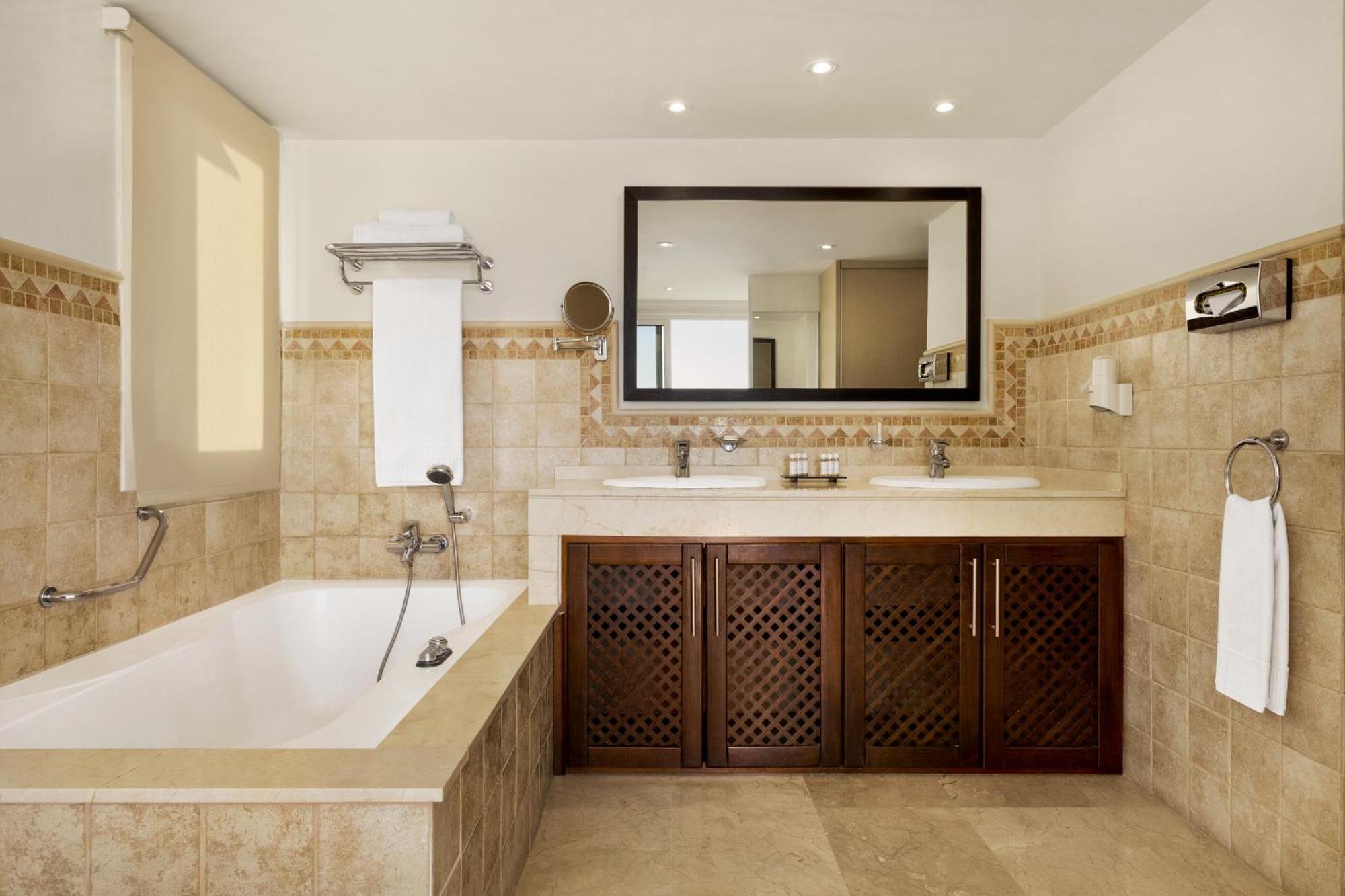 Superior appartement met 3 slaapkamers, hot tub en uitzicht op de oceaan