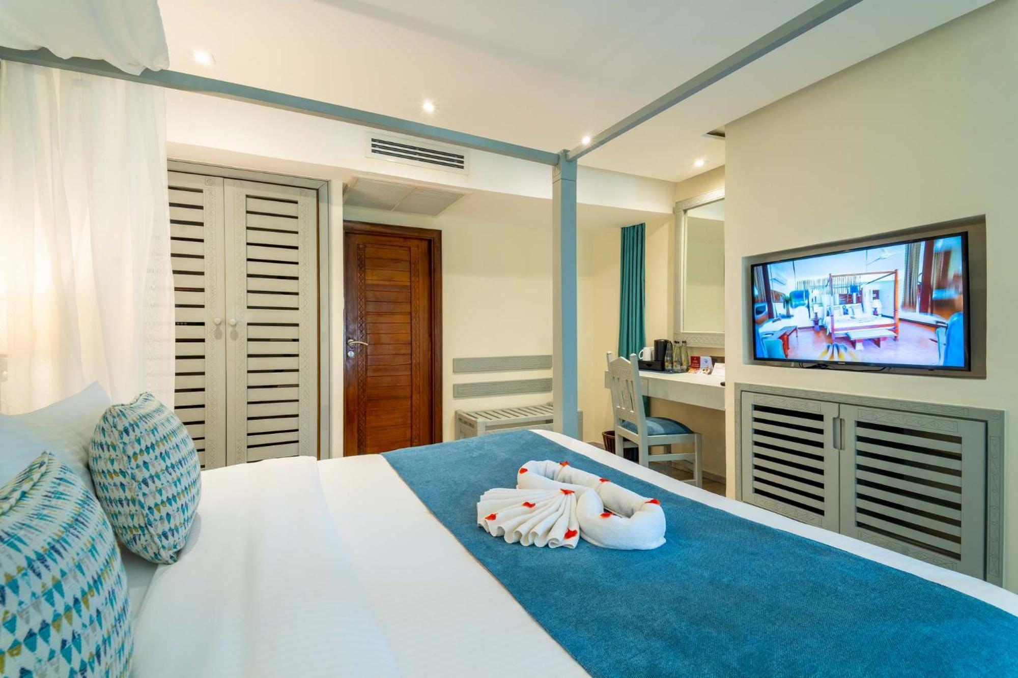Double or Twin Room with Garden View