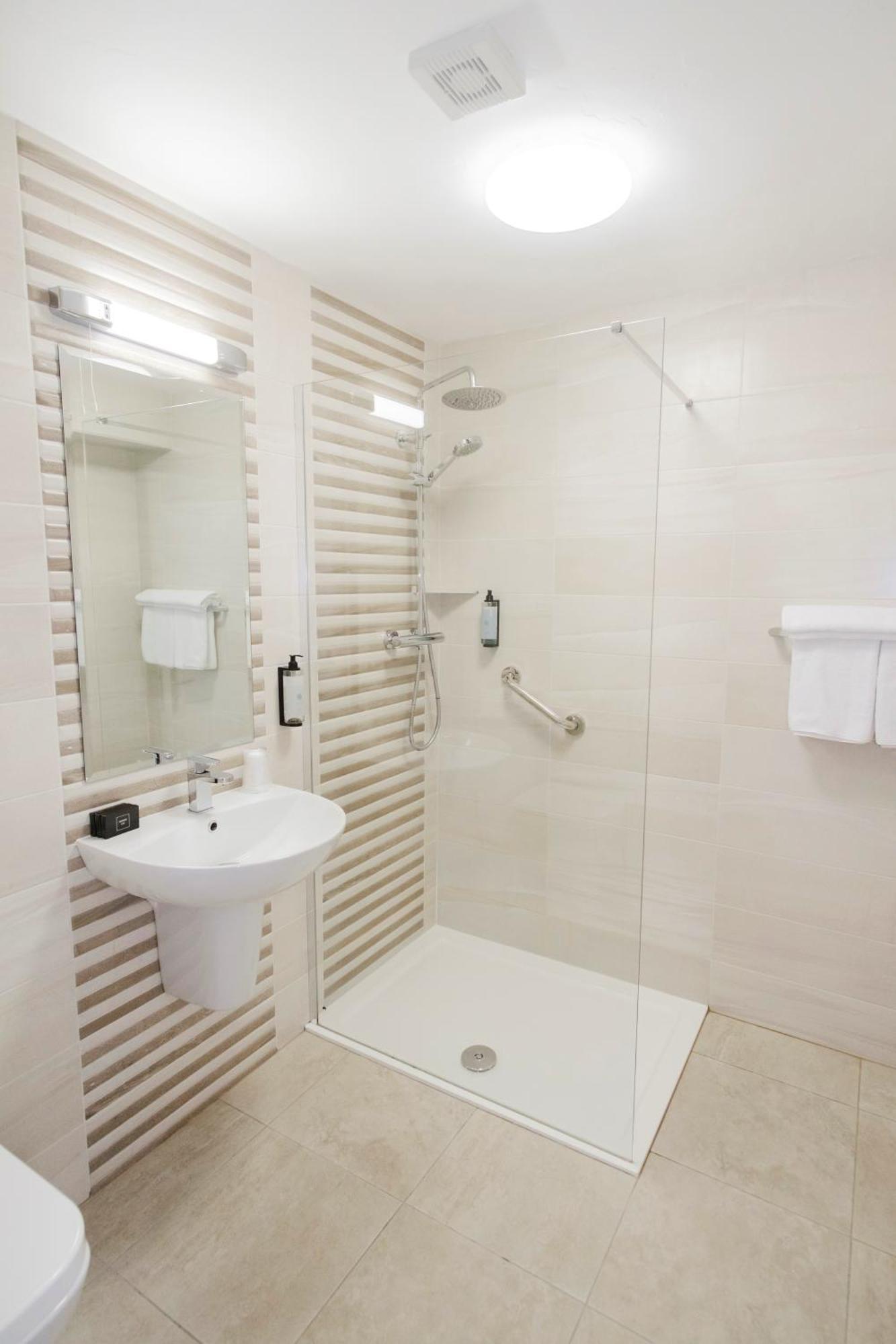 Habitación Individual - Solo Habitación