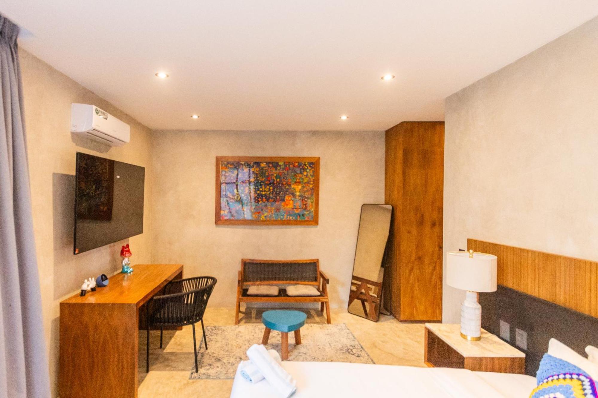 Quarto com Cama de Casal ou 2 de Solteiro e Terraço