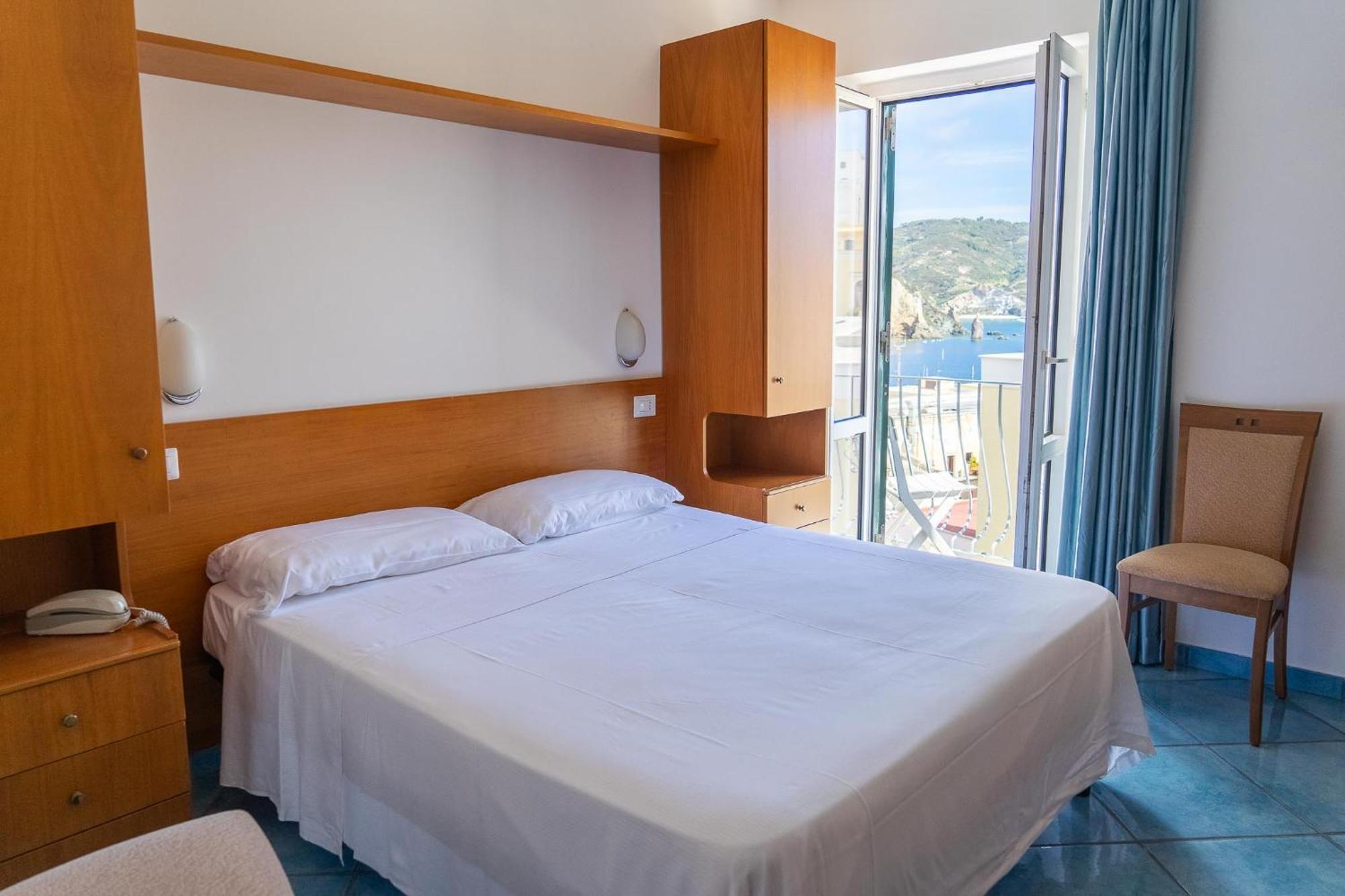 Double or Twin Room with Harbour View