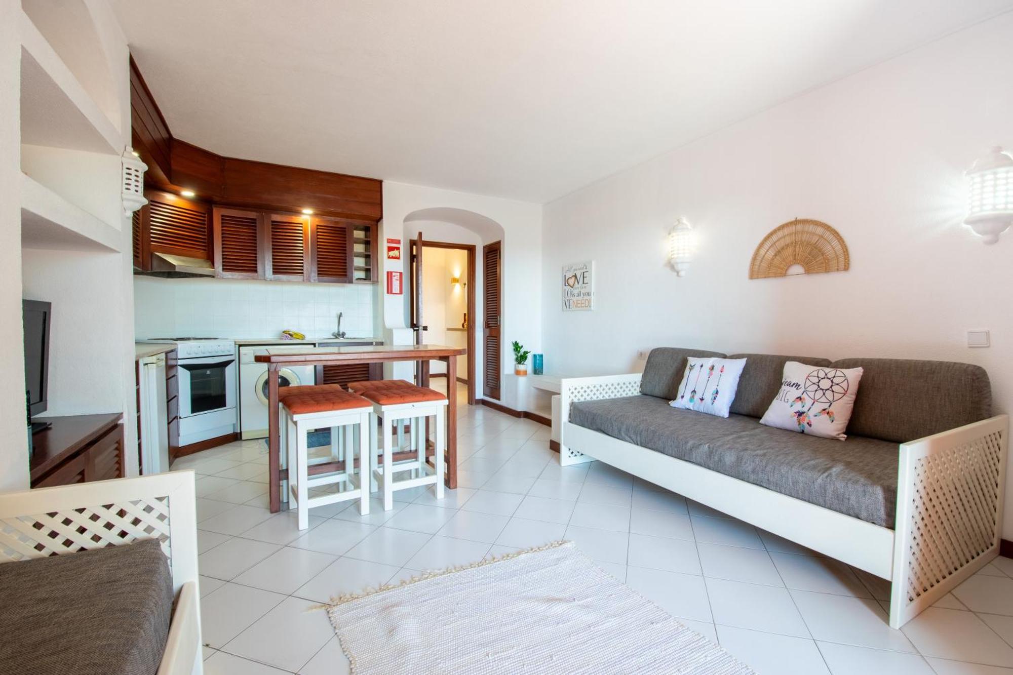 Appartement met Uitzicht op het Zwembad