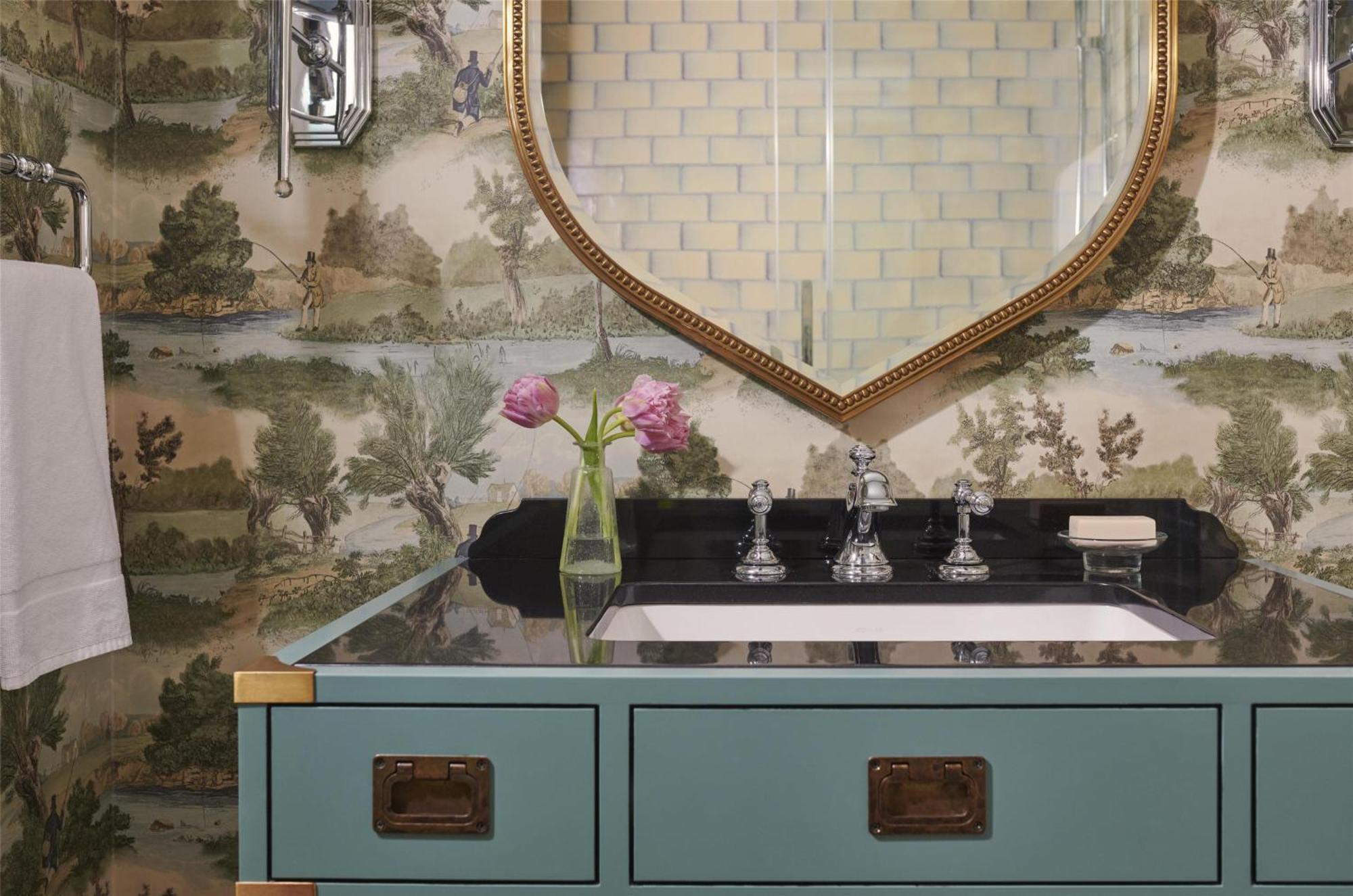 Graduate Junior King Suite with River View