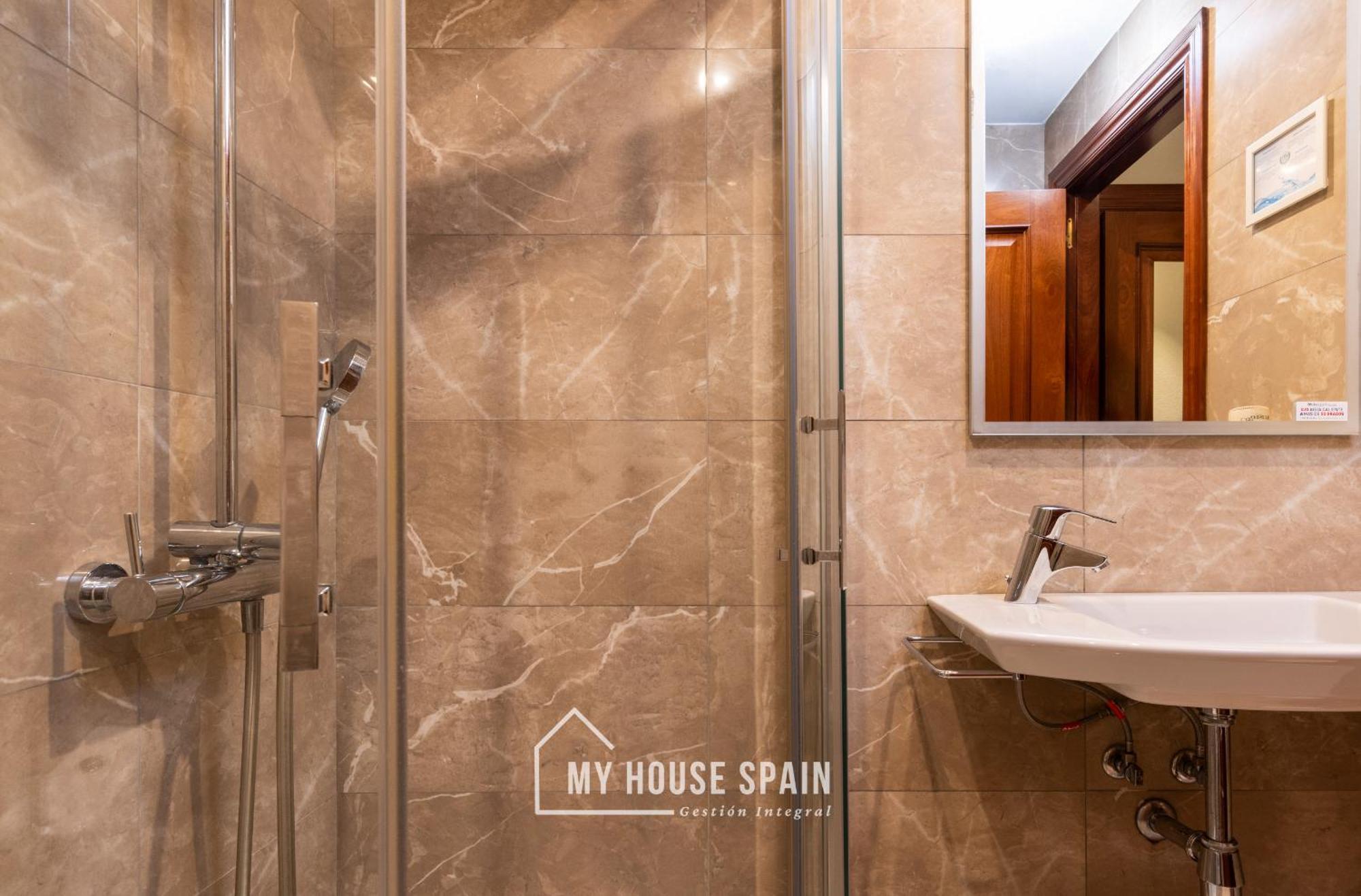 Habitación Triple con baño privado