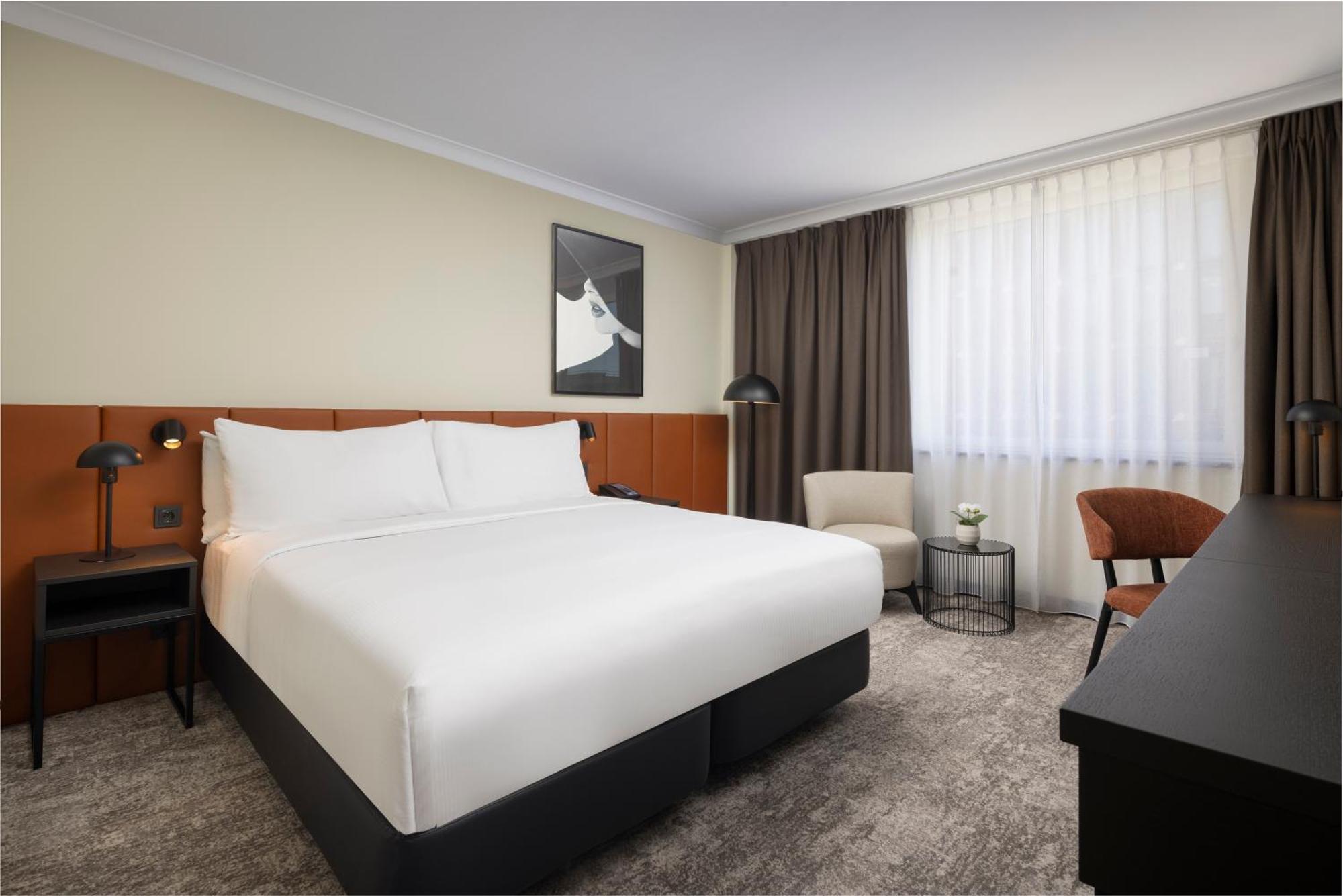 Deluxe King Room,1689822745:JPEG