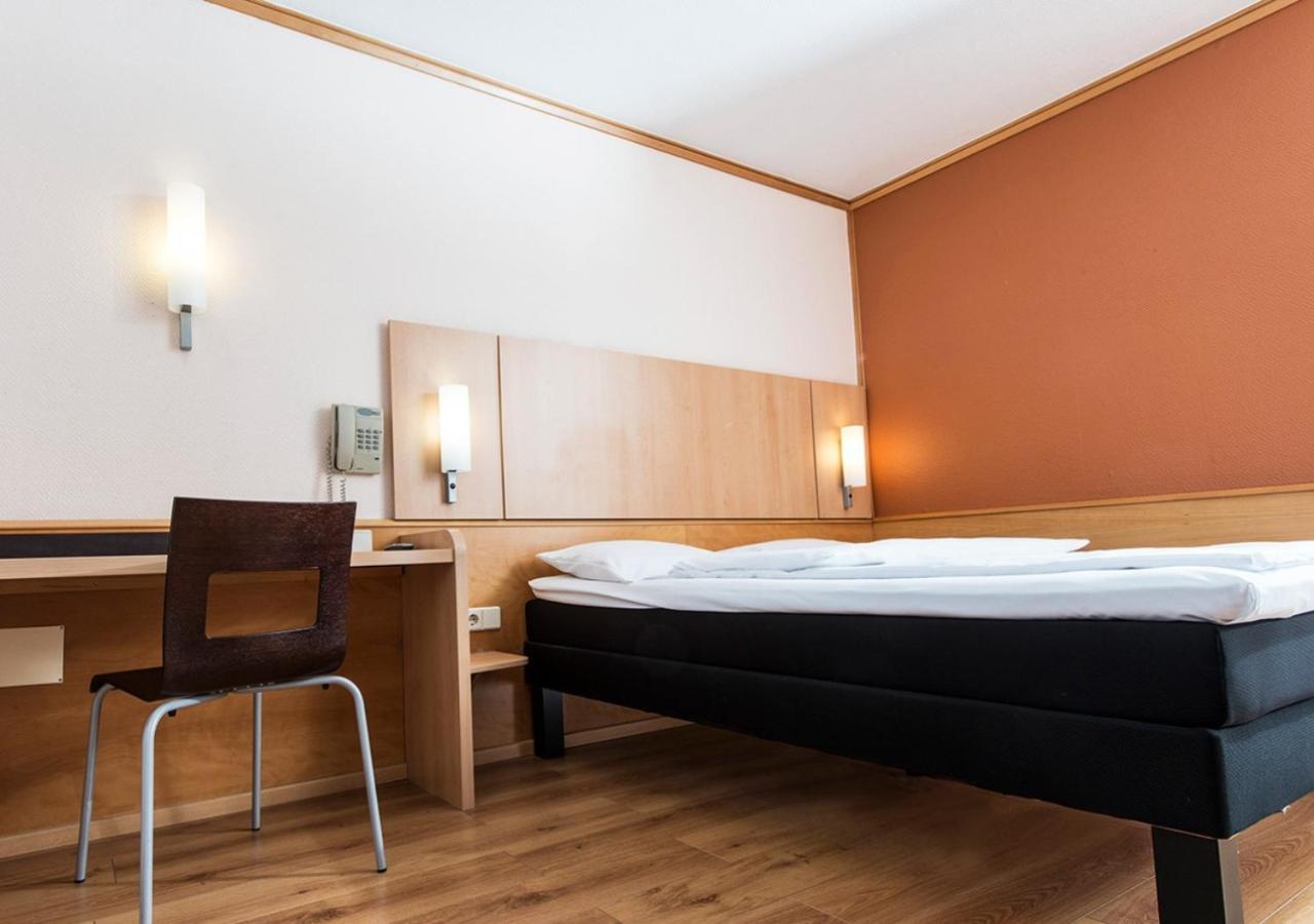 Single Room - Disability Access