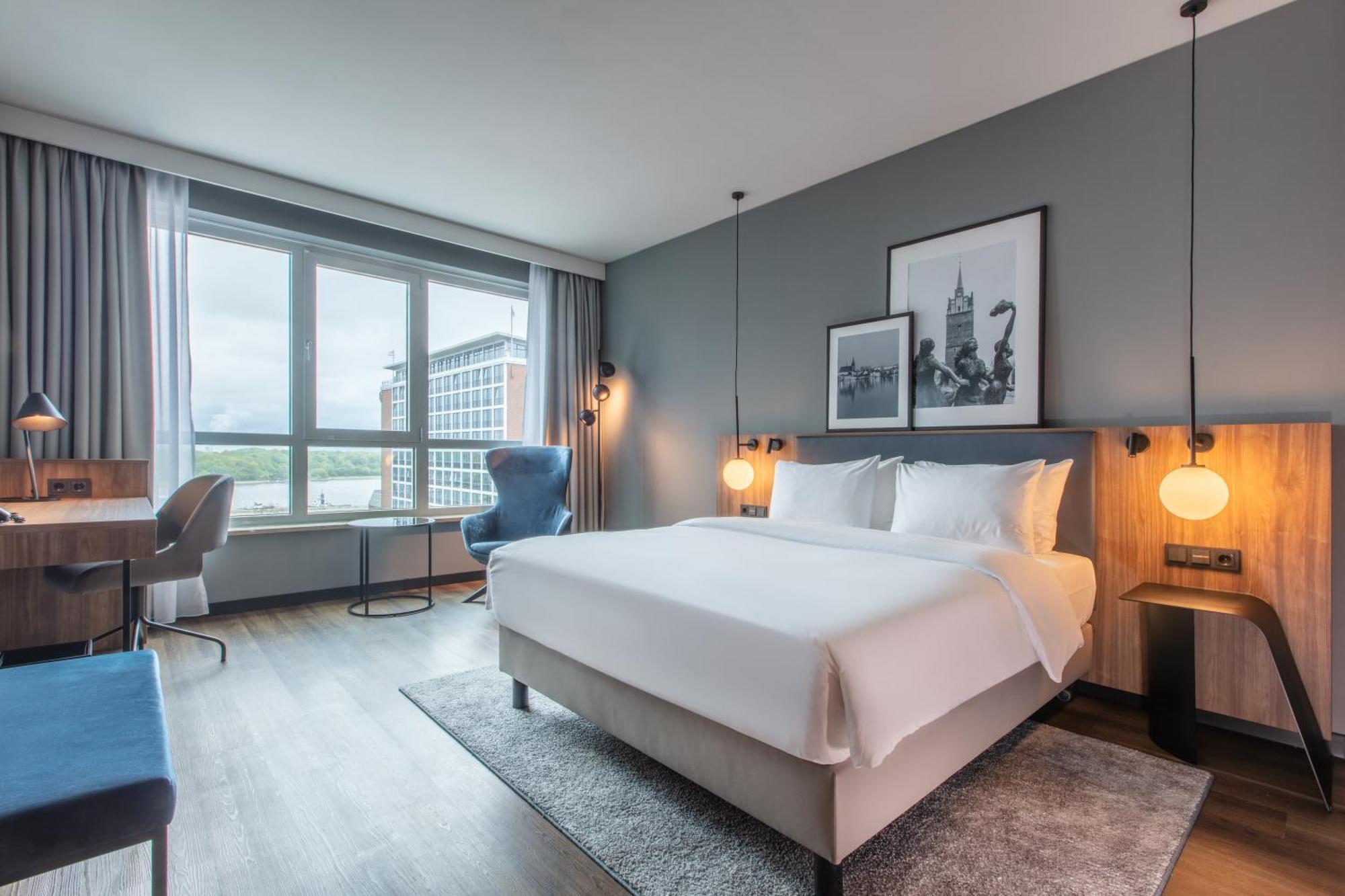 Standard Room with Harbor View,1698855181:JPEG