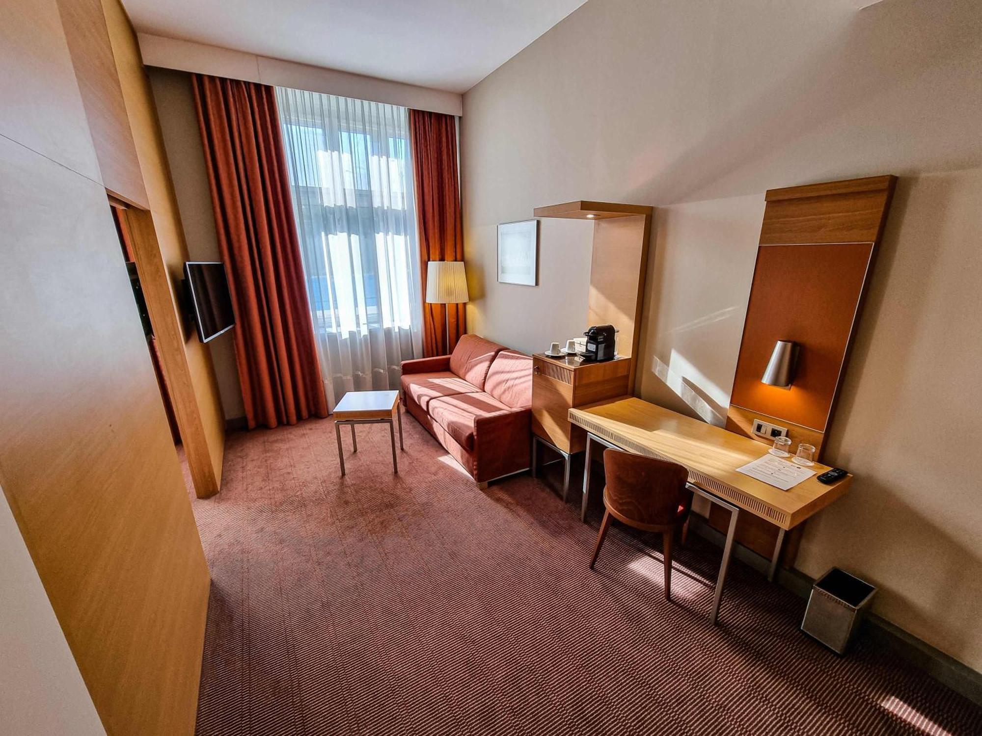 Suite Privilege con Letto Matrimoniale e Divano