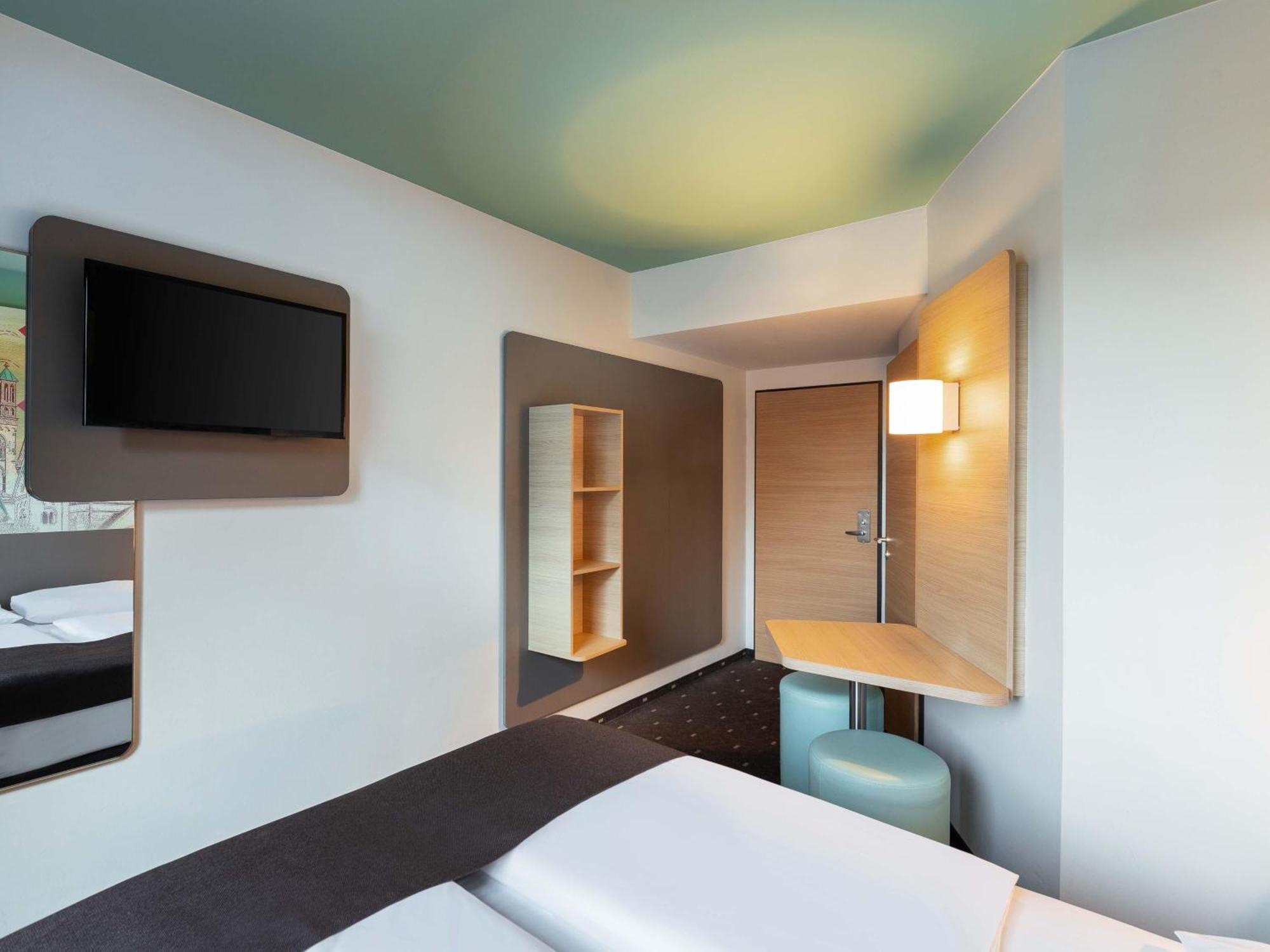 Double Room,1706974794:JPEG