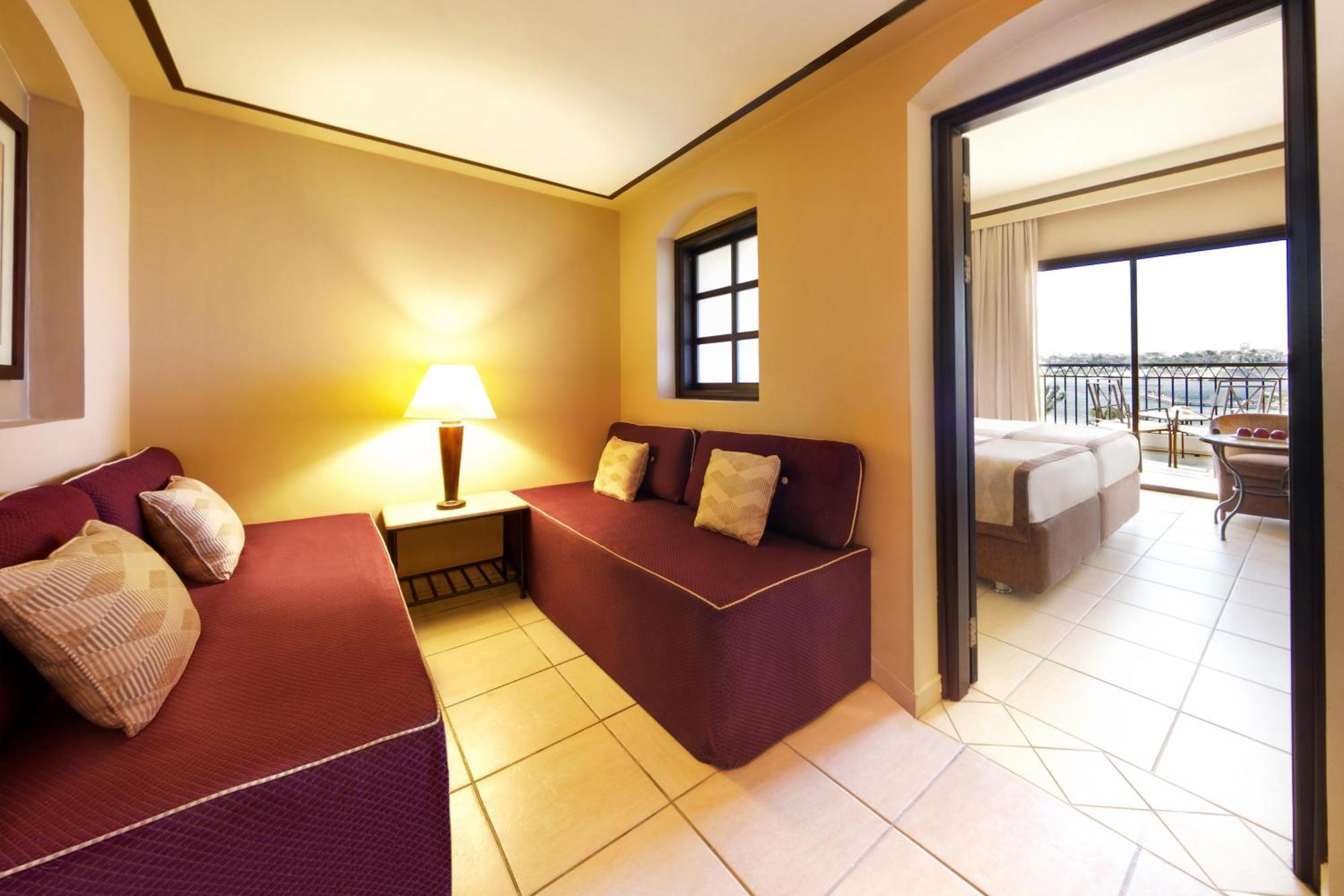 Deluxe Family, Queen or Twin Bed, Pool View - Jaz Lamaya