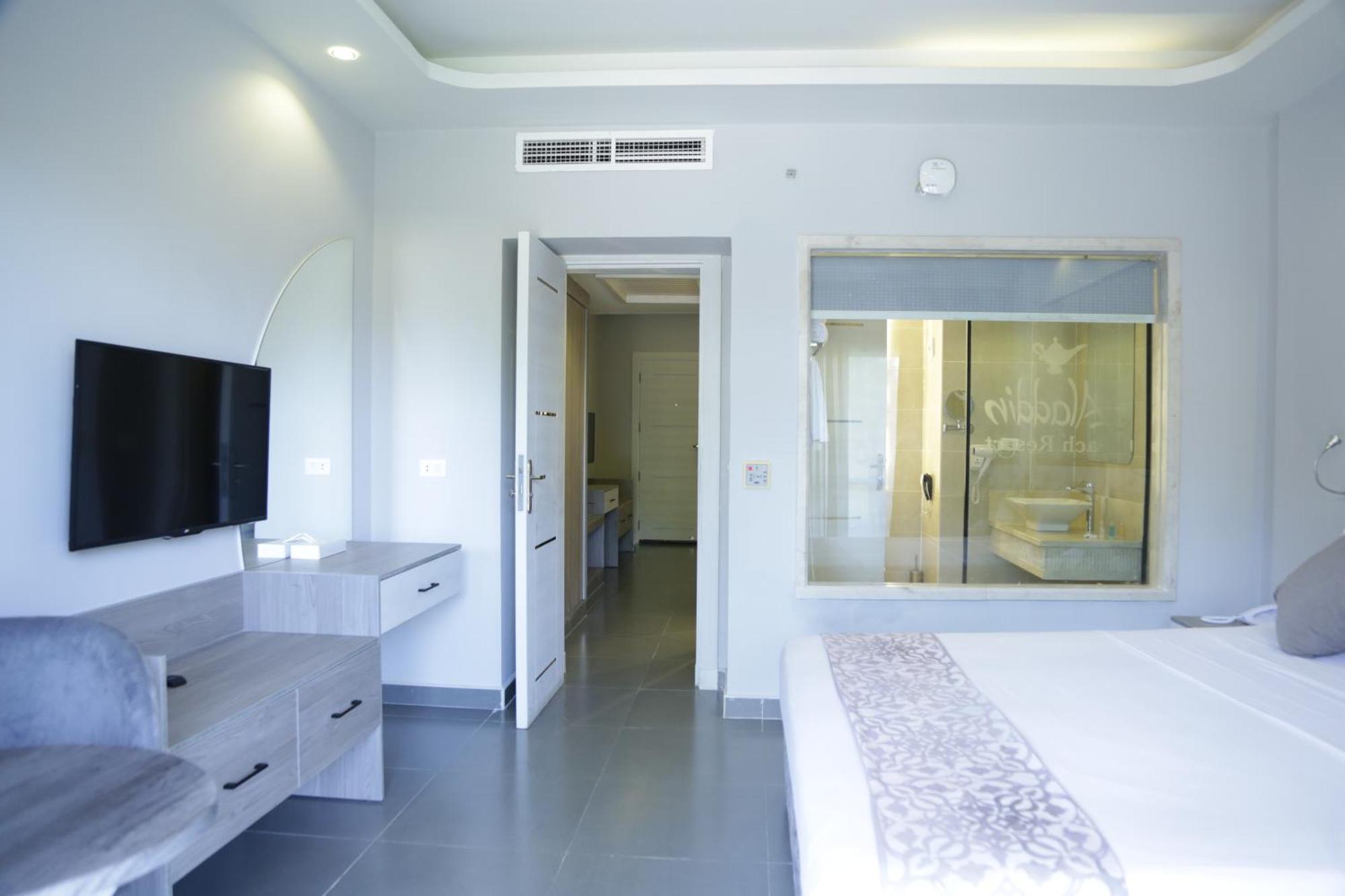 Deluxe Family Suite