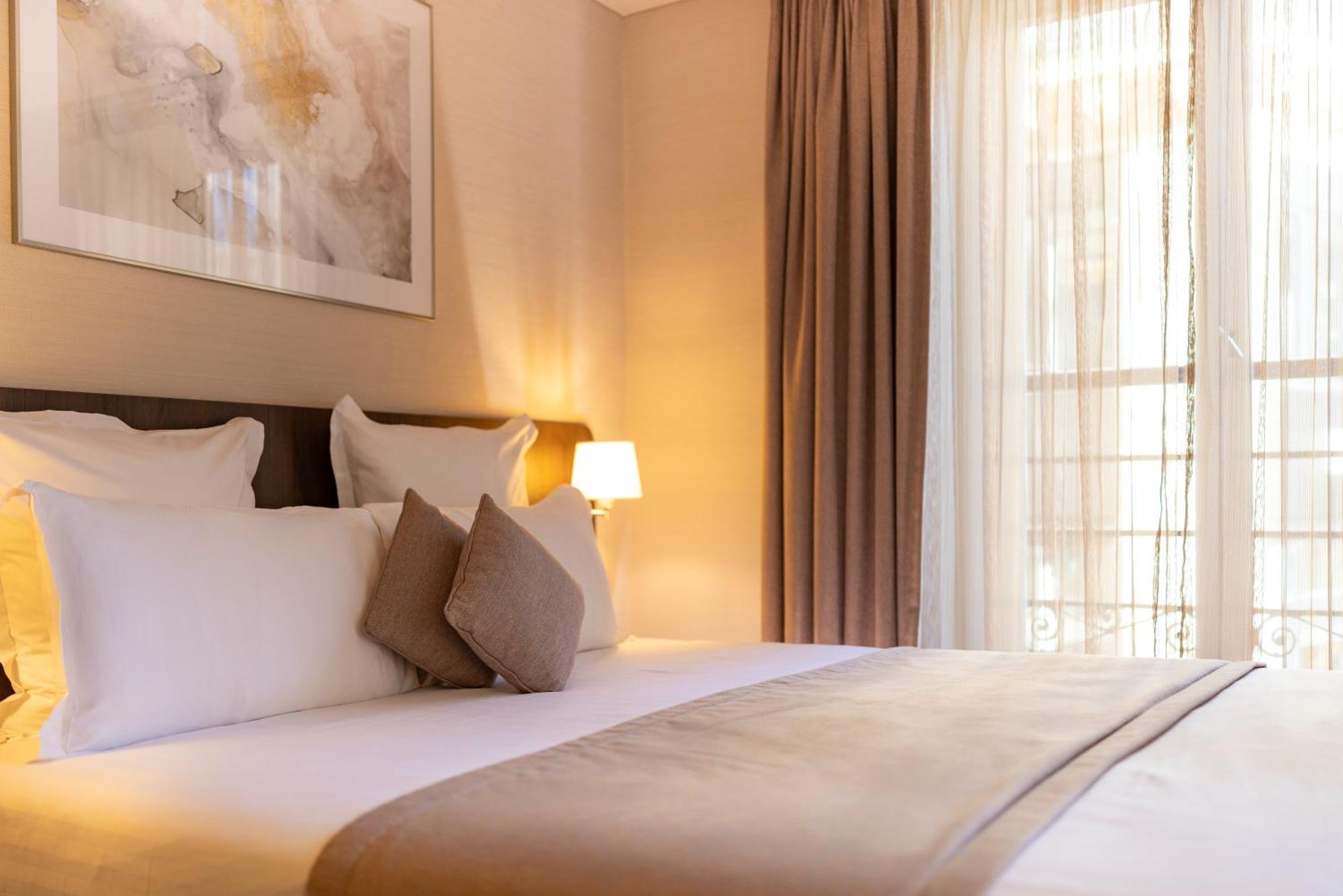 Junior Suite,1729982106:JPEG