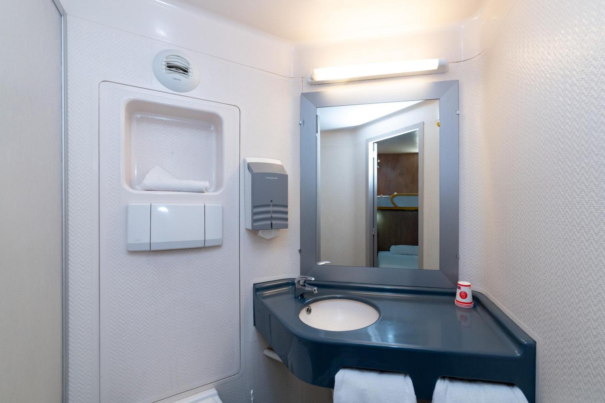 Chambre Double avec 2 Lits Superposés