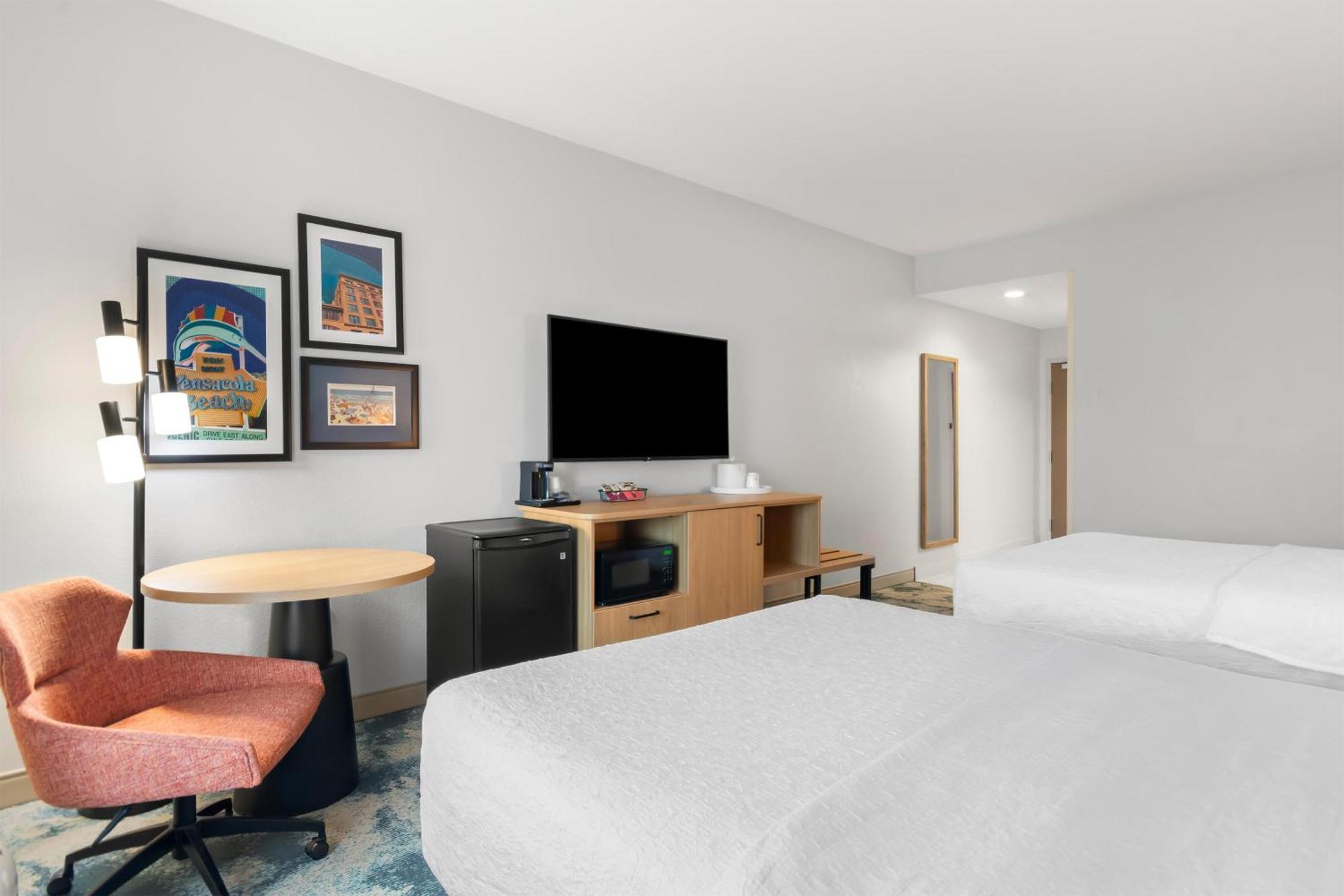 Queen Room with Two Queen Beds (4 Adults)