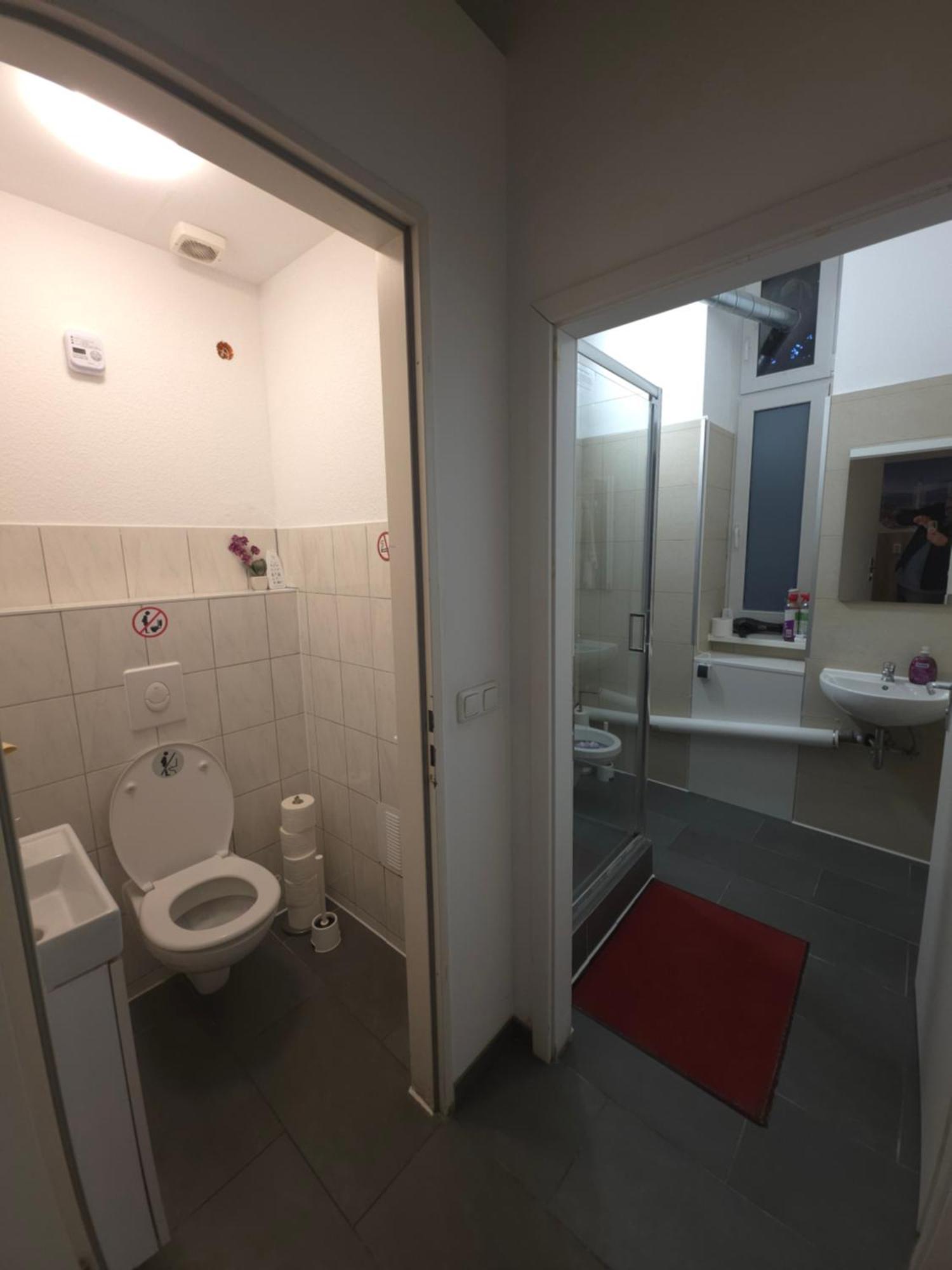 Standard Twin Room with Shared Bathroom,1743312468:JPEG