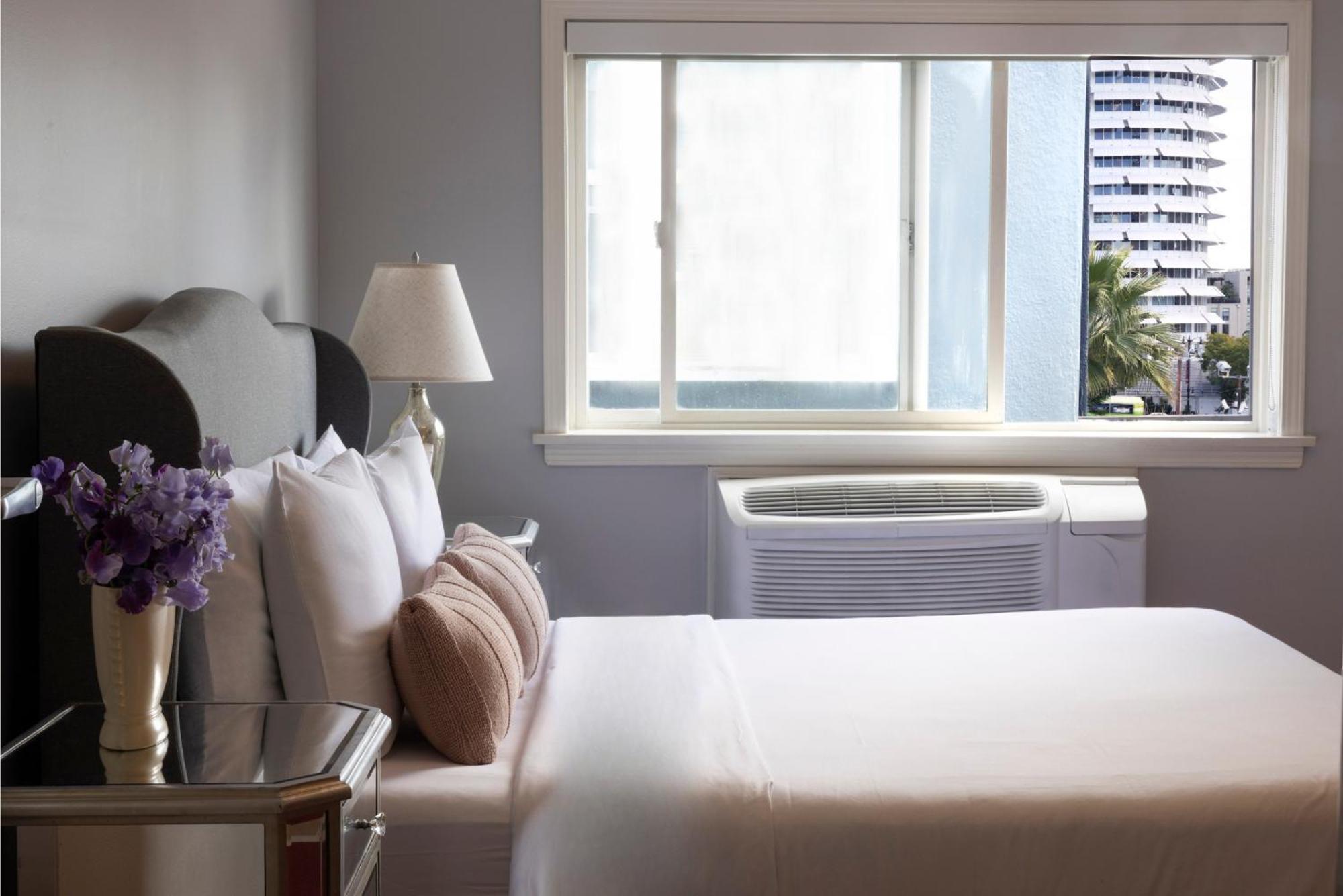 Quarto Superior com Cama Queen-size