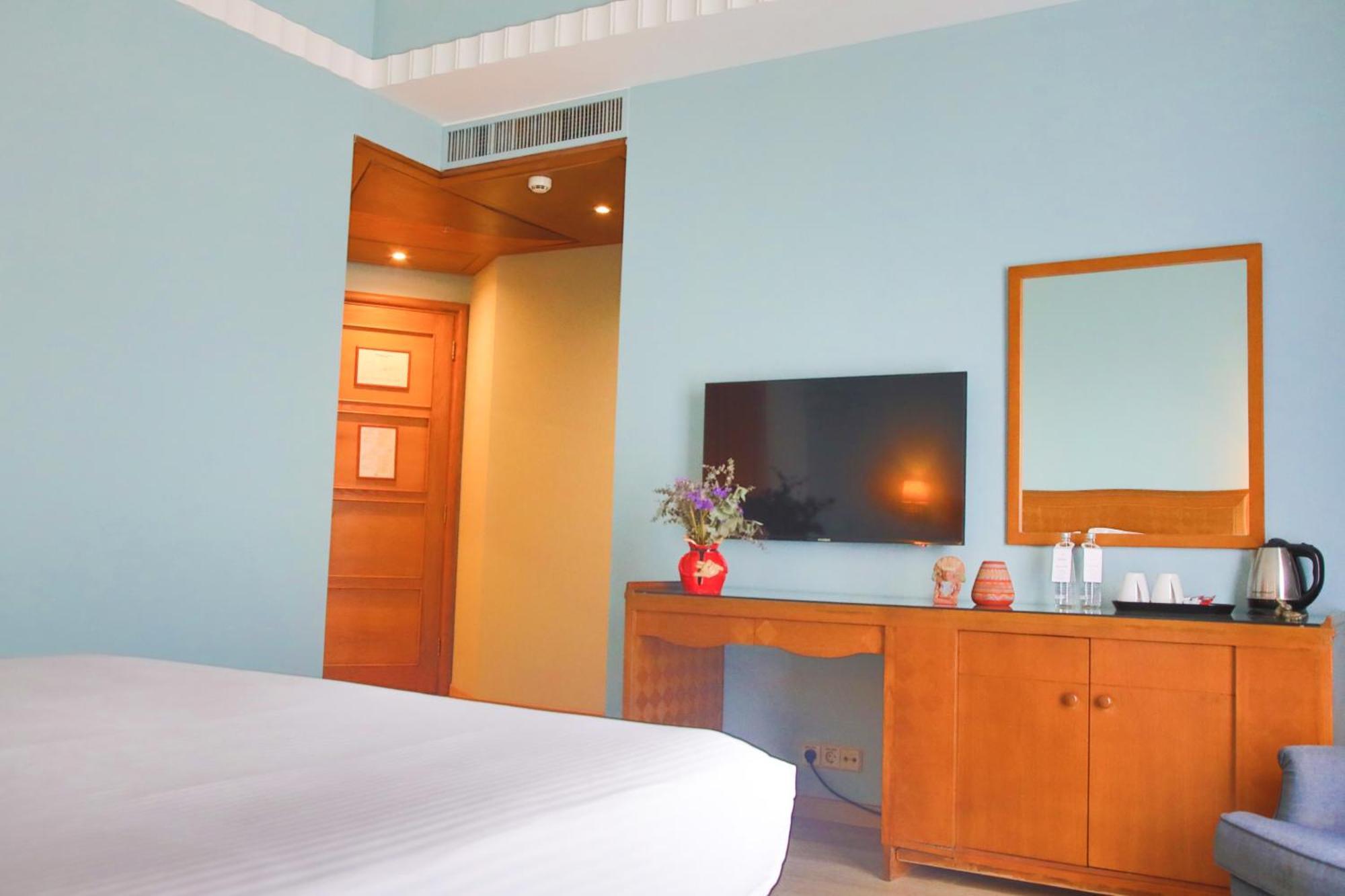 Classic King Room