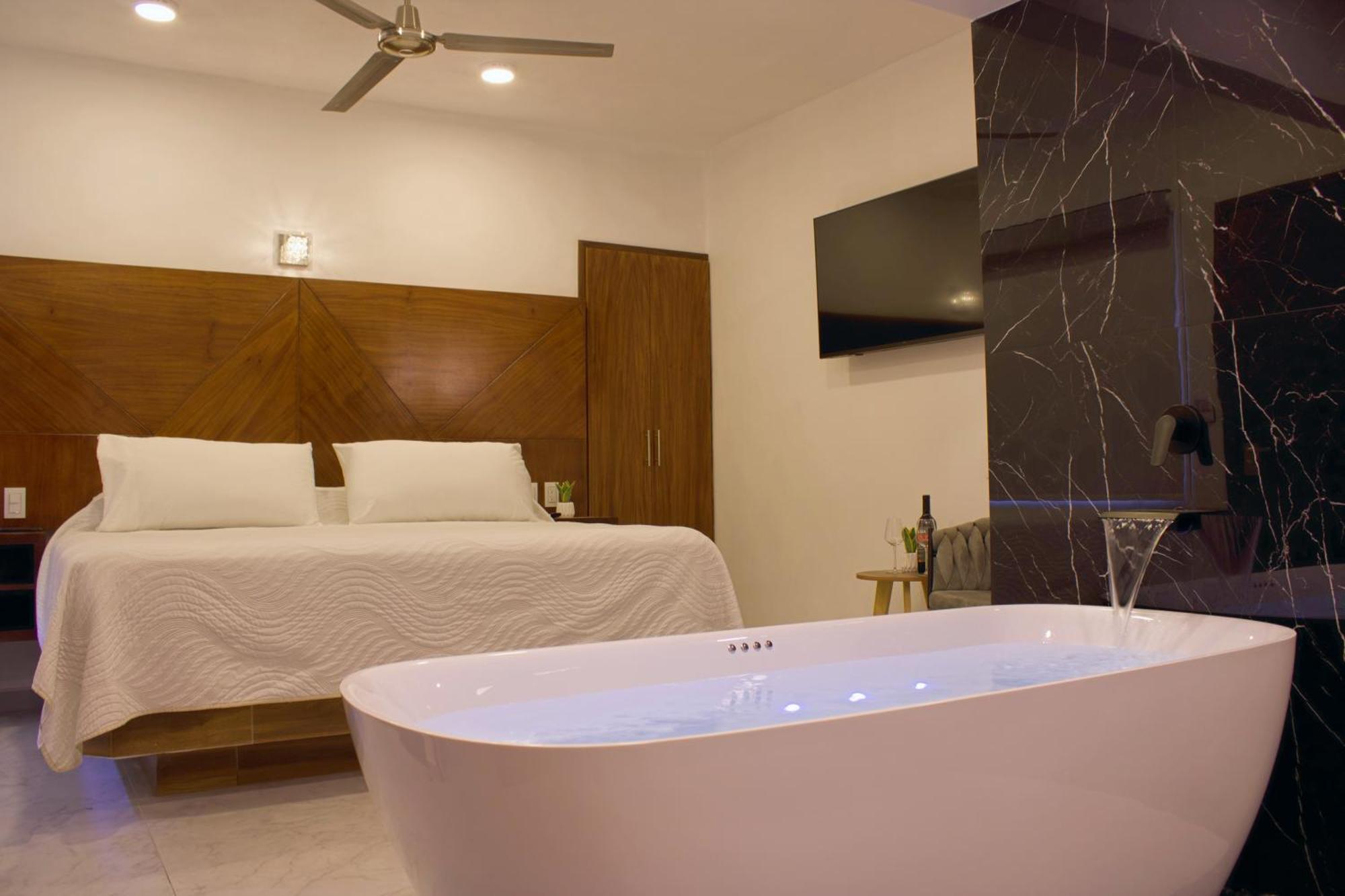 King Suite with Spa Bath