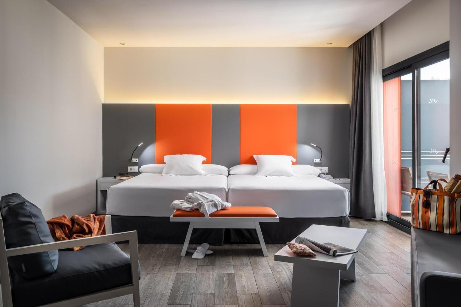 Suite Junior Estándar (2 adultos + 2 niños)