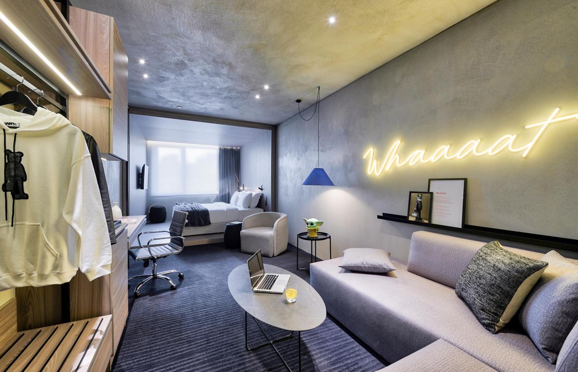Suite Signature