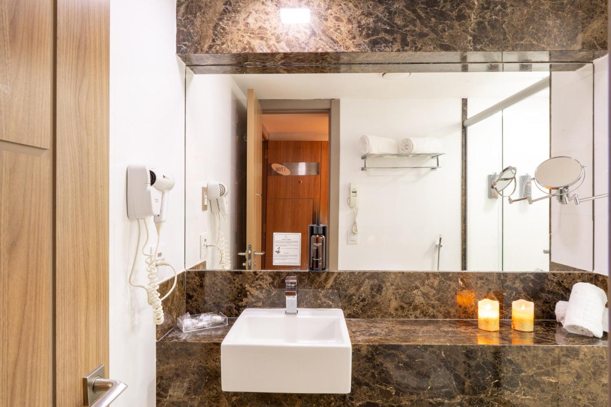 Quarto Deluxe com 2 Camas de Solteiro