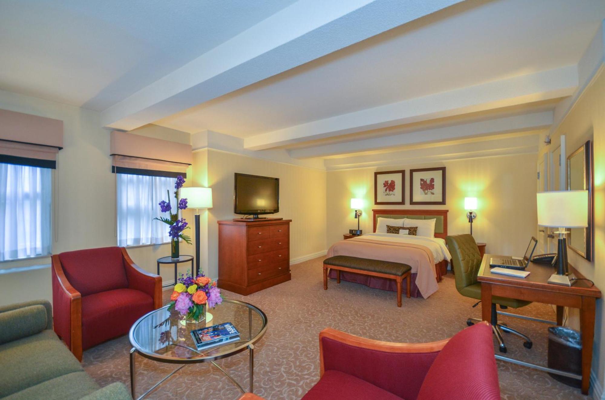 Suite Lit Queen-Size Junior Exécutive