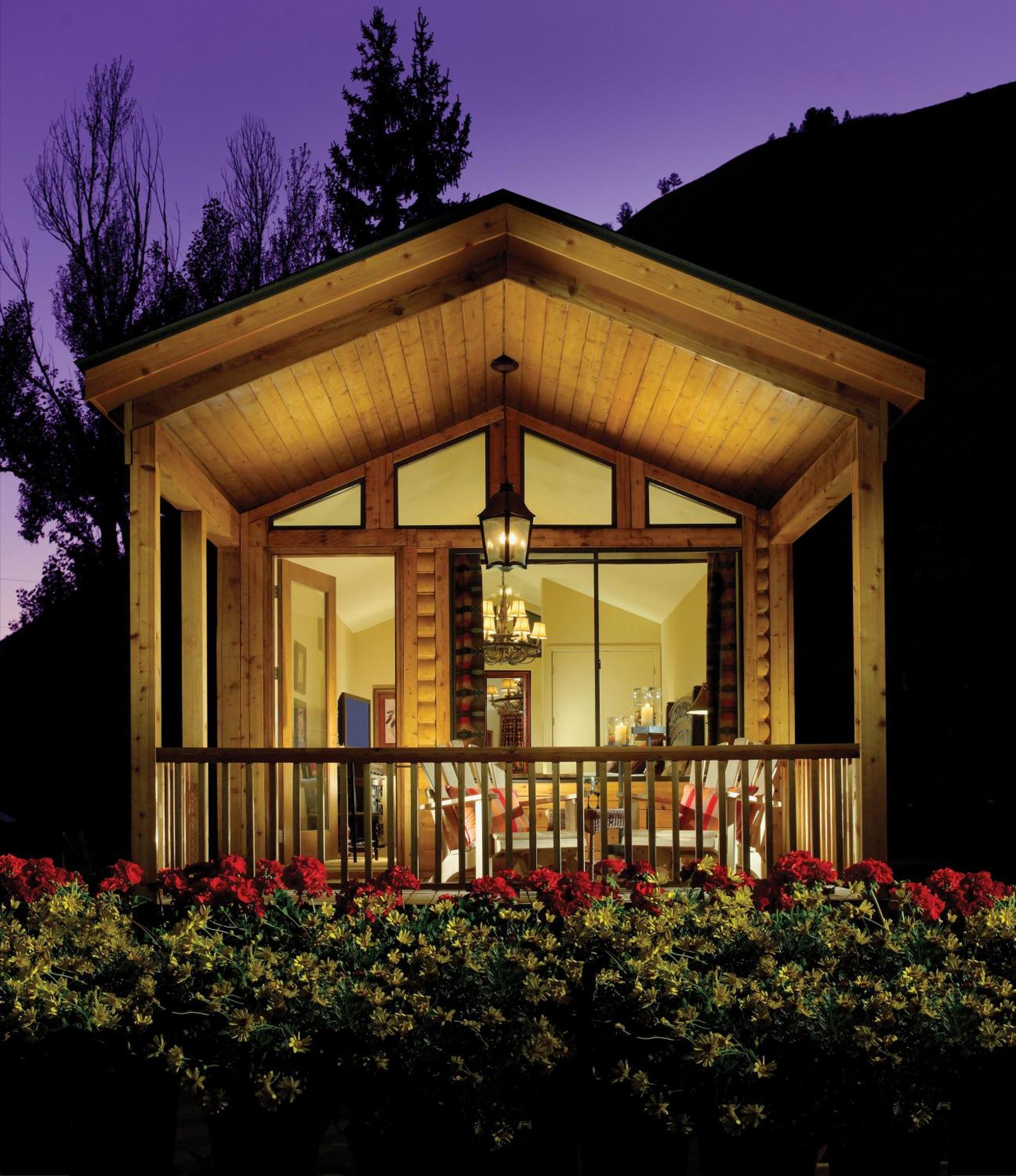 King Cabin - Creekside