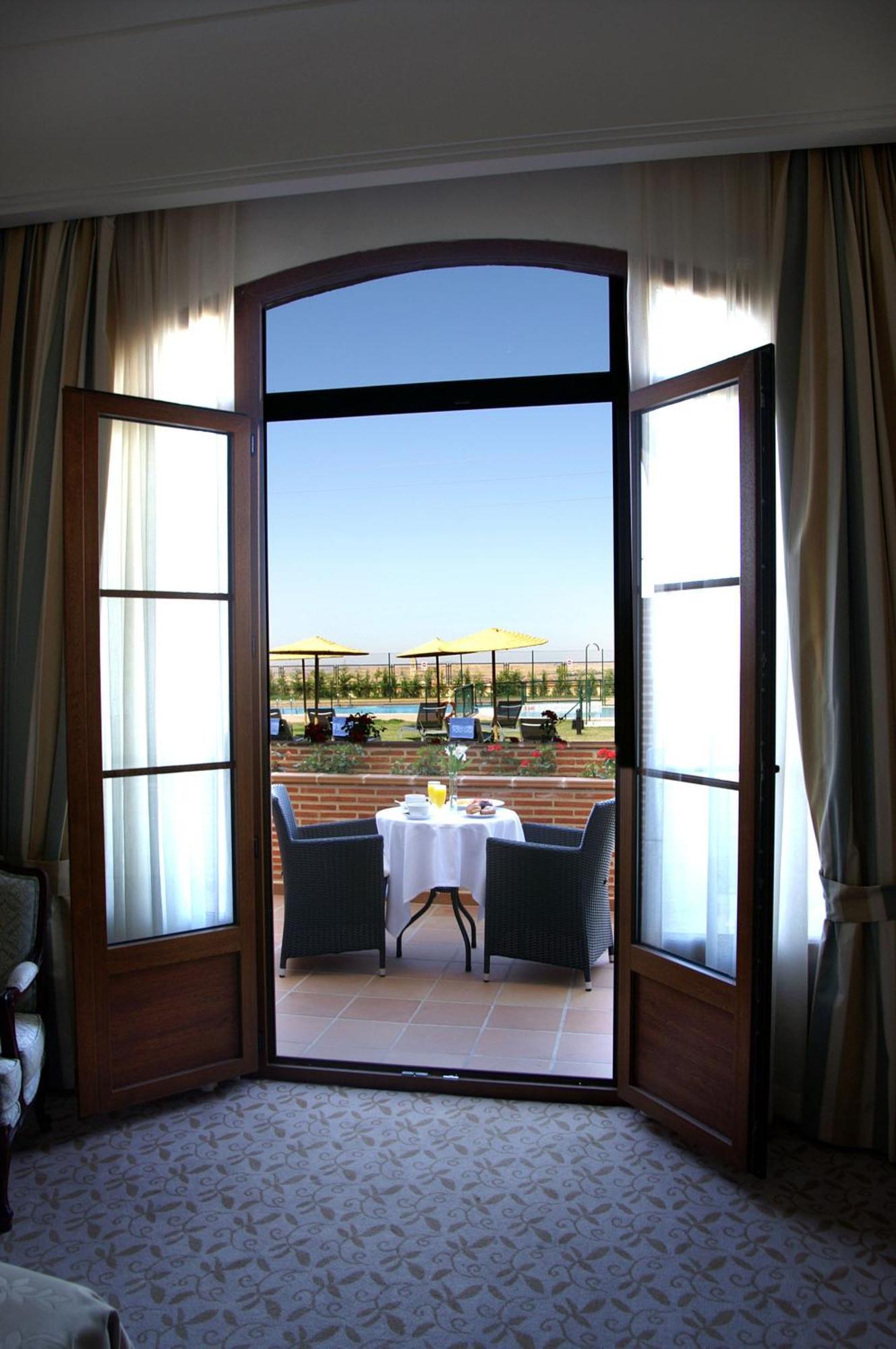 Twin Room with Terrace,1207856398:JPEG
