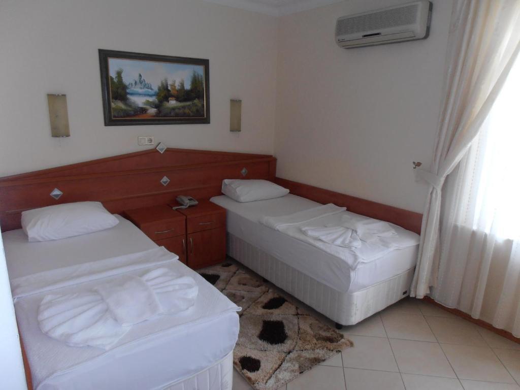 Standard Double or Twin Room,158001789:JPEG