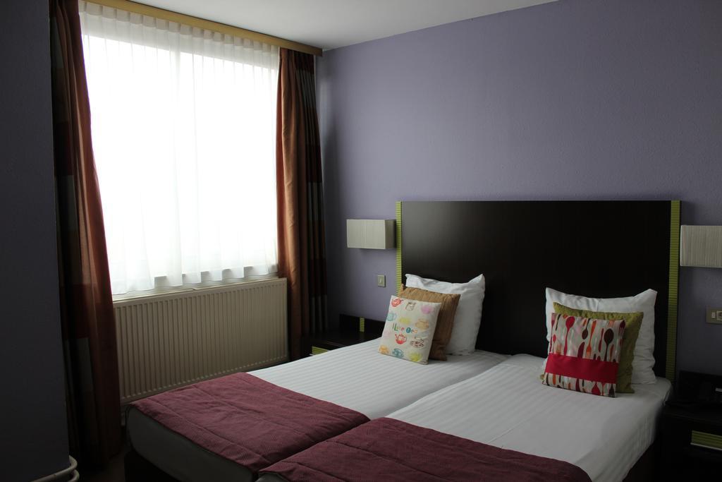Grand Place Twin Room