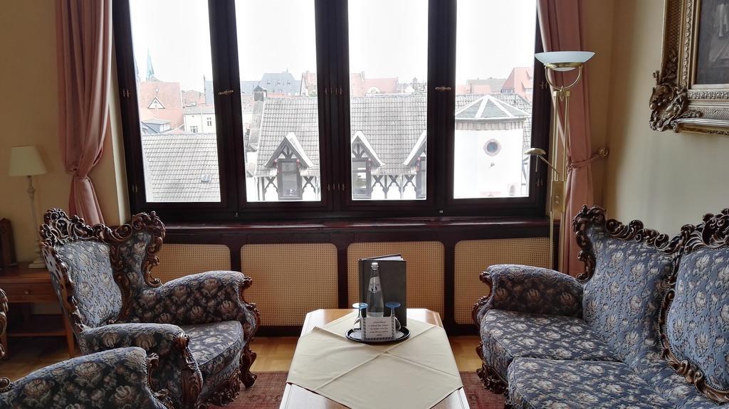 Junior Suite with City View (no pets allowed)