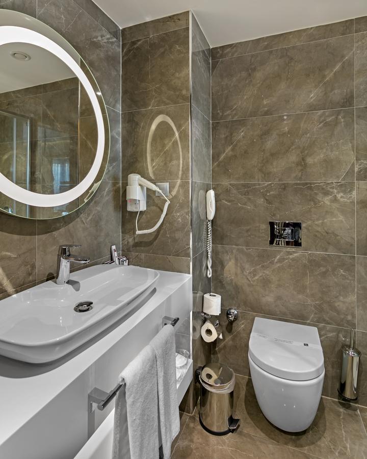 Deluxe Standard Room