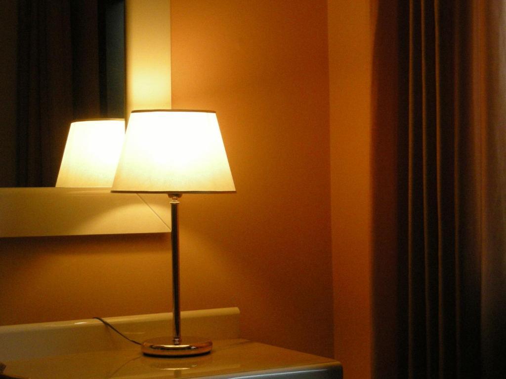 Single Room,1228043681:JPEG