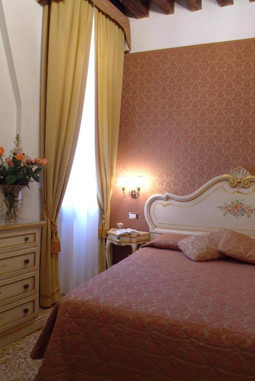 Superior Double or Twin Room with Terrace